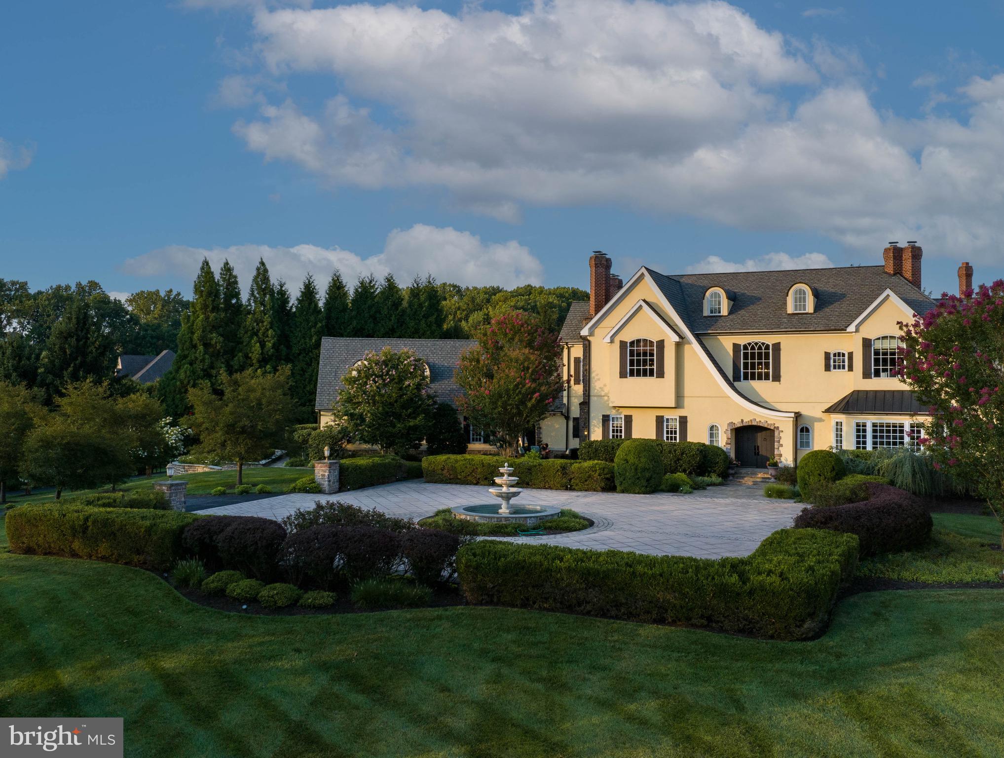 NICHOLSONS MANOR - Residential