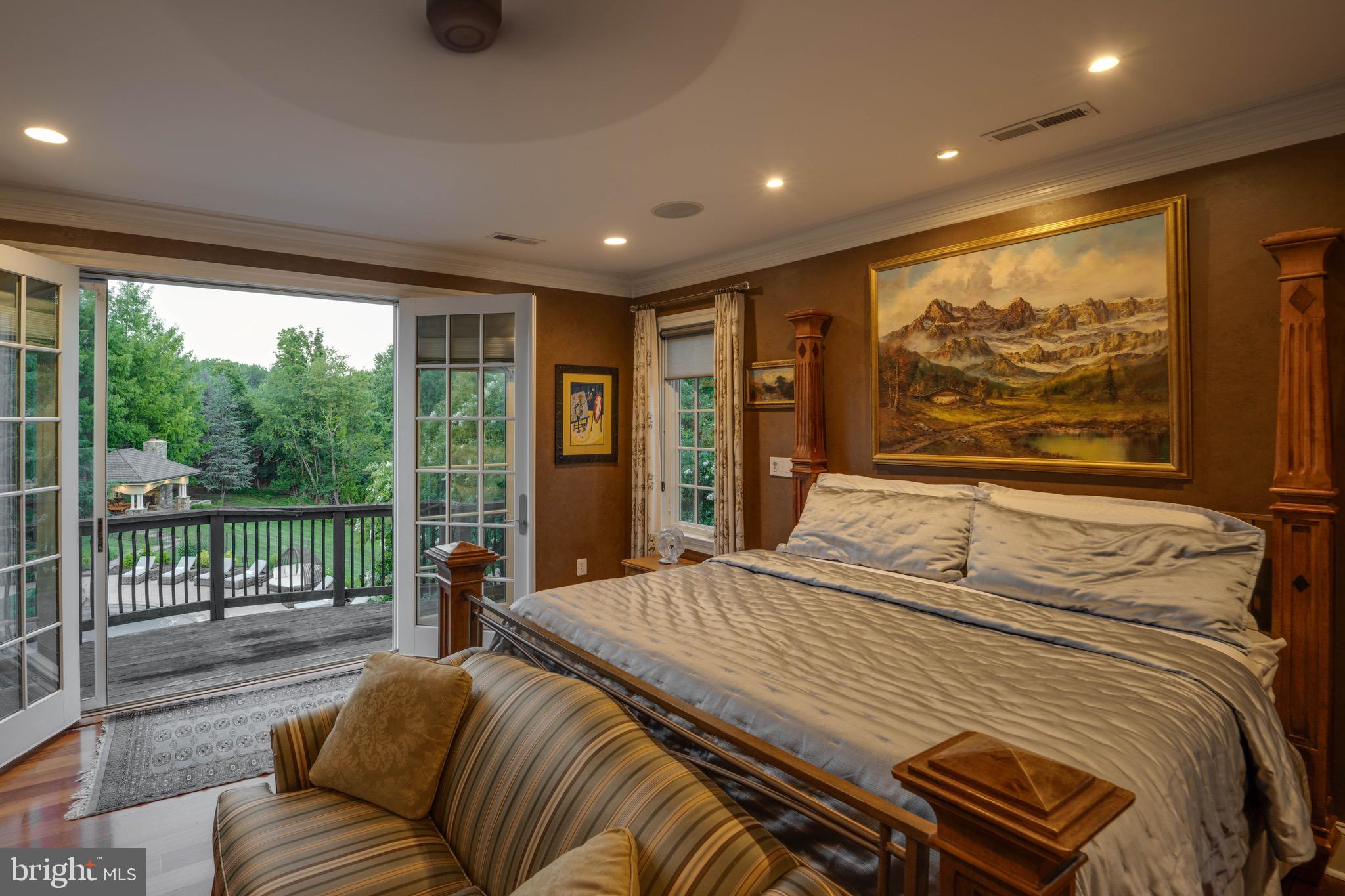 NICHOLSONS MANOR - Residential