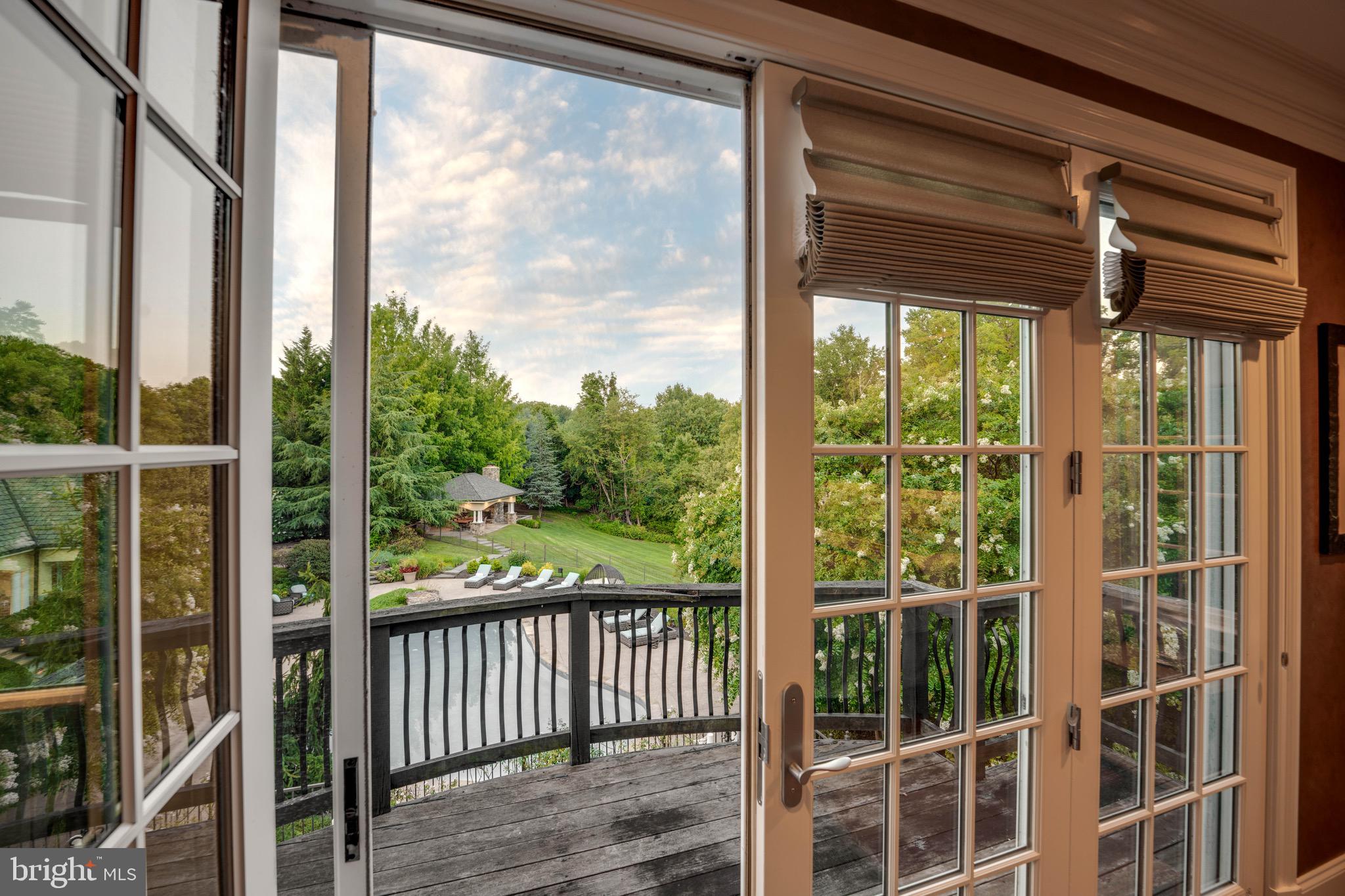 NICHOLSONS MANOR - Residential