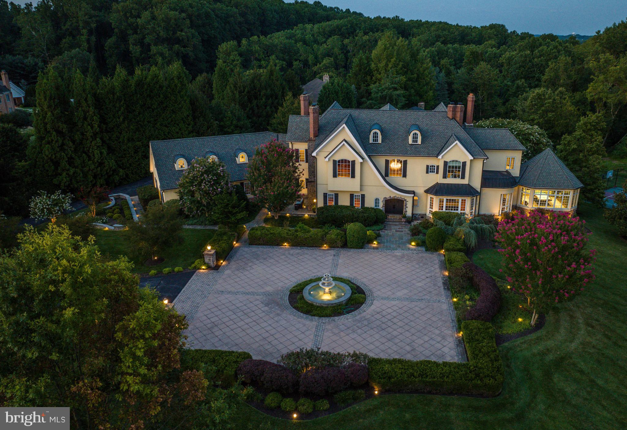 NICHOLSONS MANOR - Residential