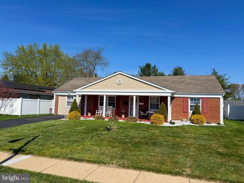 Photo of 146 Glenview Lane, WILLINGBORO, NJ 08046 (MLS # NJBL2104894)