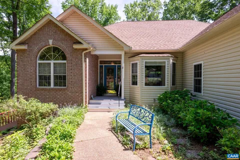 3 Nutwood Cir, Palmyra, VA MLS: 664640
