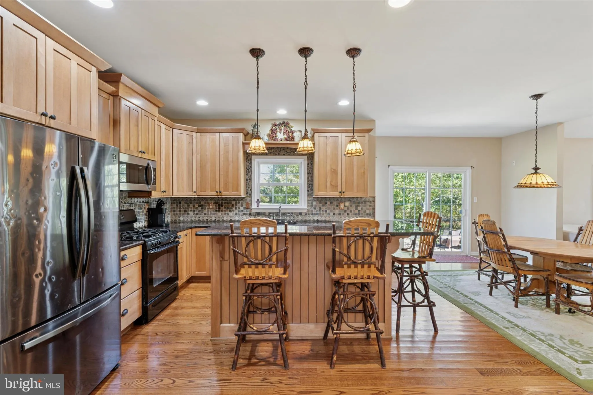 Sellersville, Pennsylvania 18960, United States, 4 Bedrooms Bedrooms, ,3 BathroomsBathrooms,Residential,Active,221957