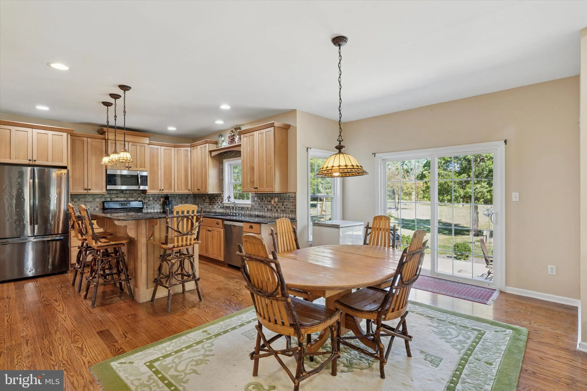 Sellersville, Pennsylvania 18960, United States, 4 Bedrooms Bedrooms, ,3 BathroomsBathrooms,Residential,Active,221957