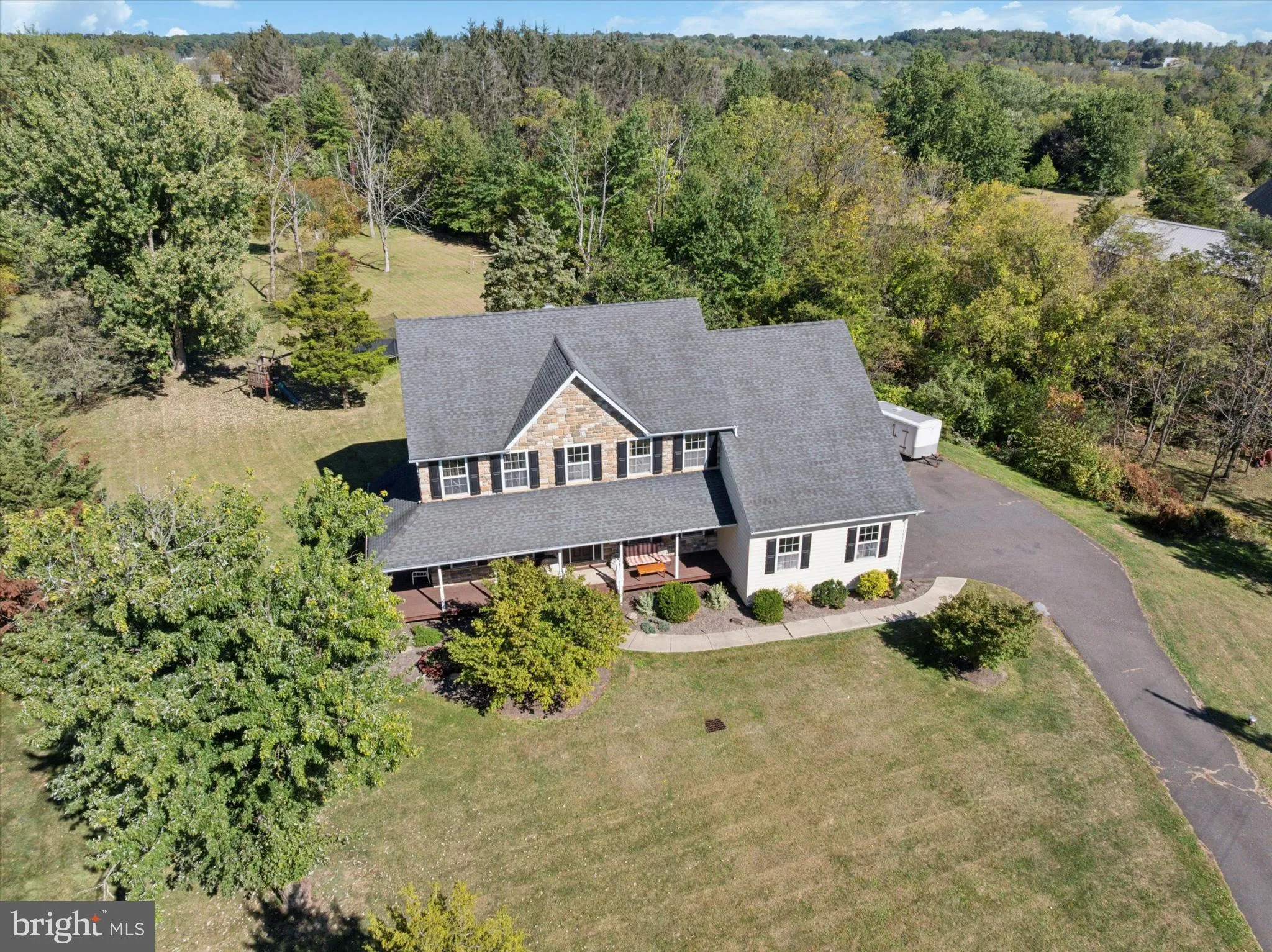 Sellersville, Pennsylvania 18960, United States, 4 Bedrooms Bedrooms, ,3 BathroomsBathrooms,Residential,Active,221957