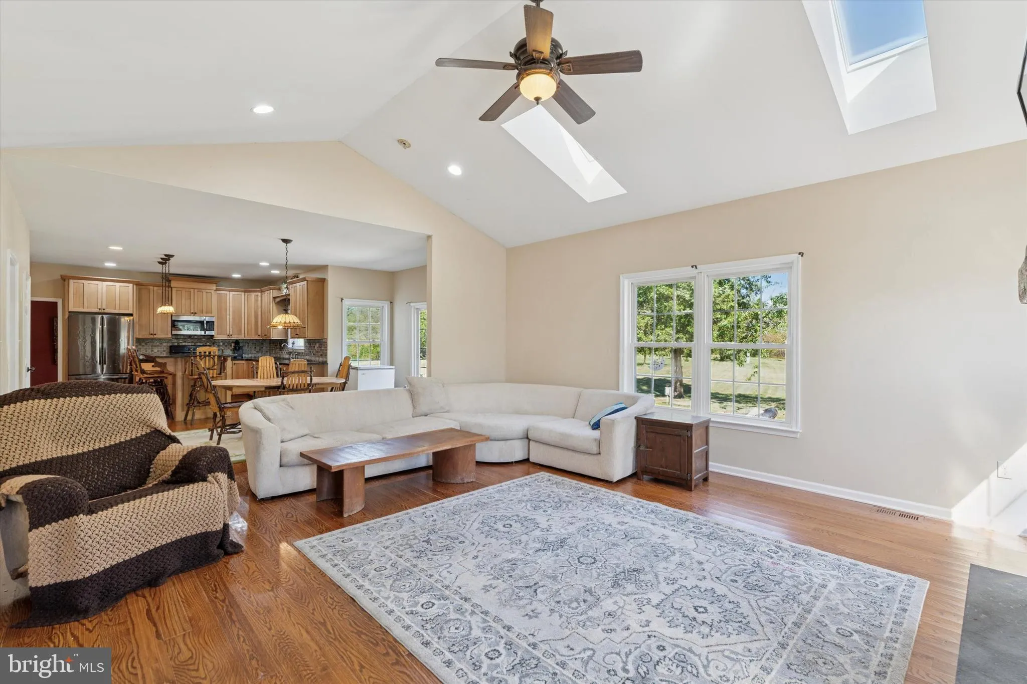 Sellersville, Pennsylvania 18960, United States, 4 Bedrooms Bedrooms, ,3 BathroomsBathrooms,Residential,Active,221957