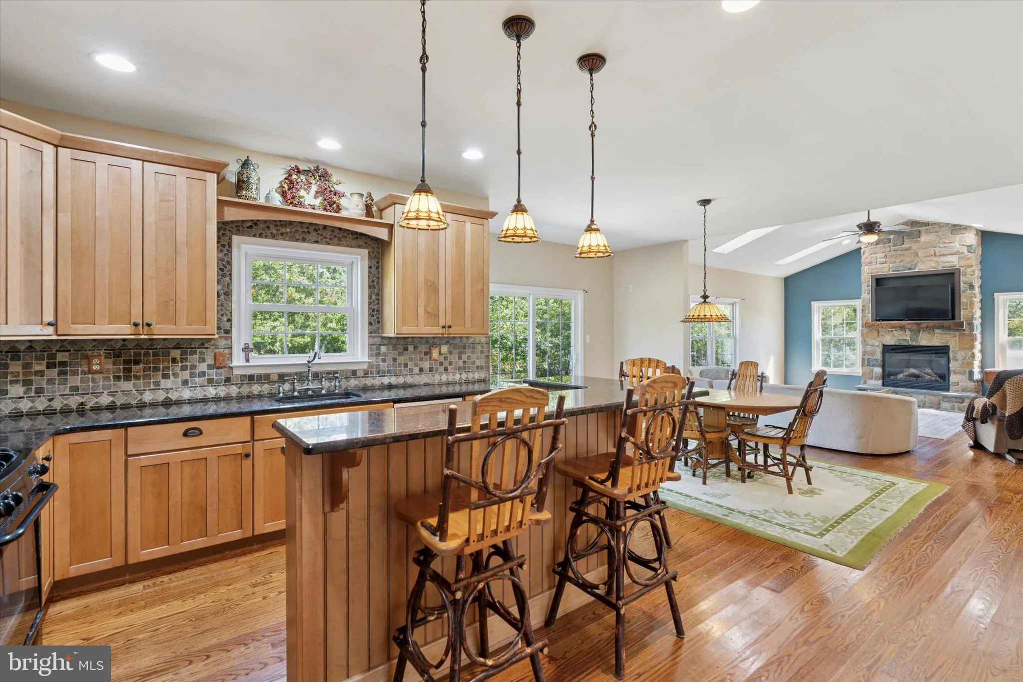 Sellersville, Pennsylvania 18960, United States, 4 Bedrooms Bedrooms, ,3 BathroomsBathrooms,Residential,Active,221957