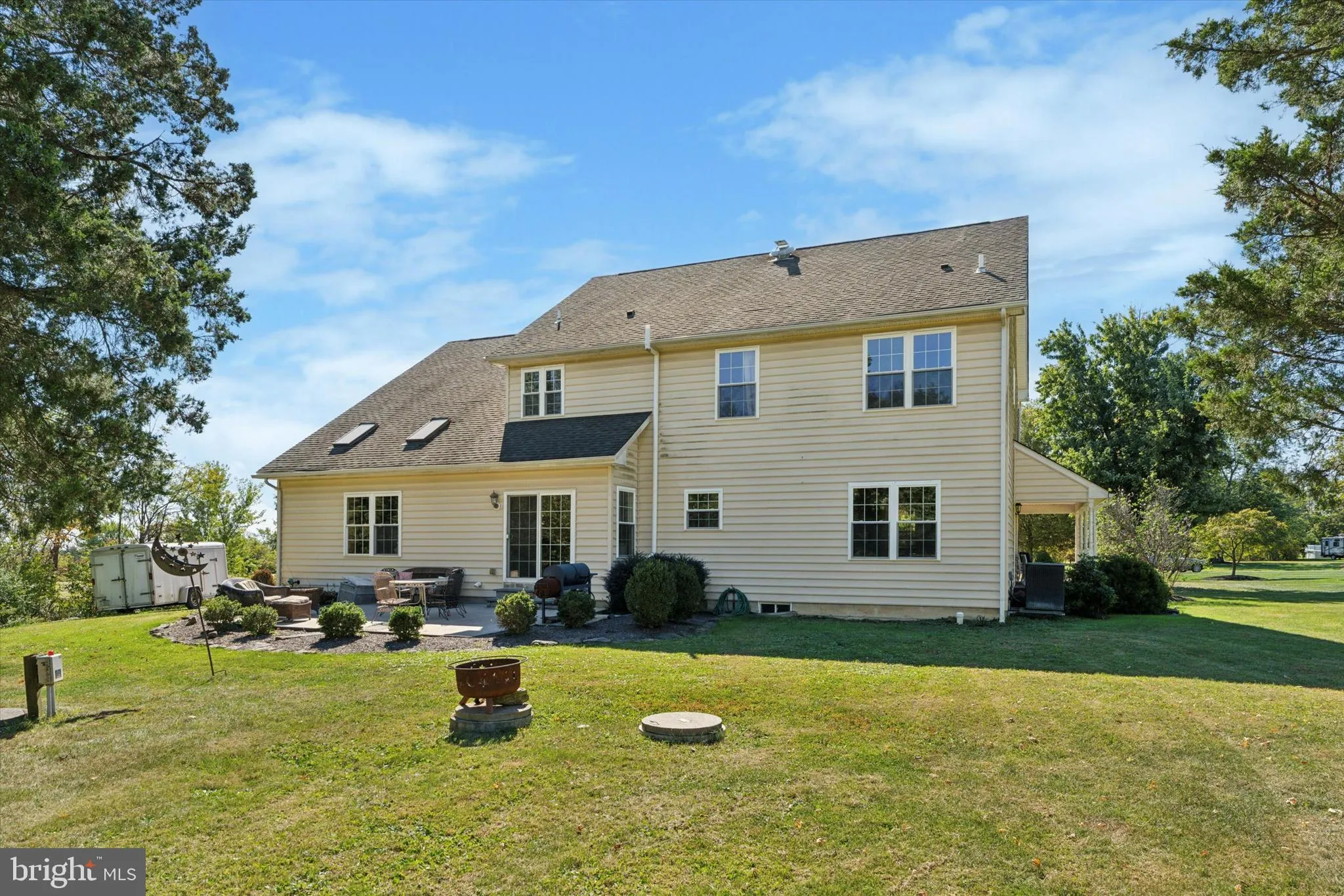 Sellersville, Pennsylvania 18960, United States, 4 Bedrooms Bedrooms, ,3 BathroomsBathrooms,Residential,Active,221957