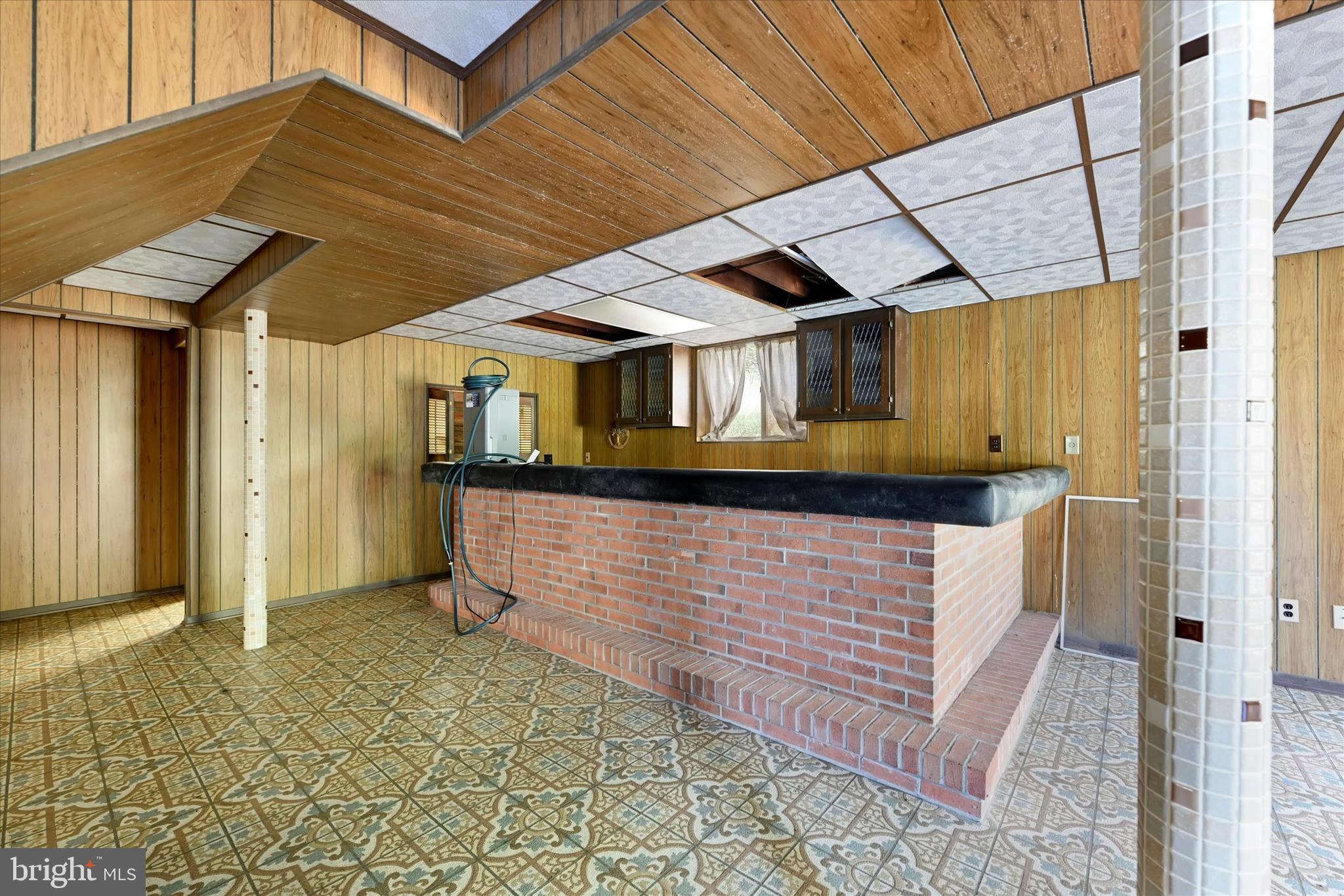 MANOR WOODS - Residential