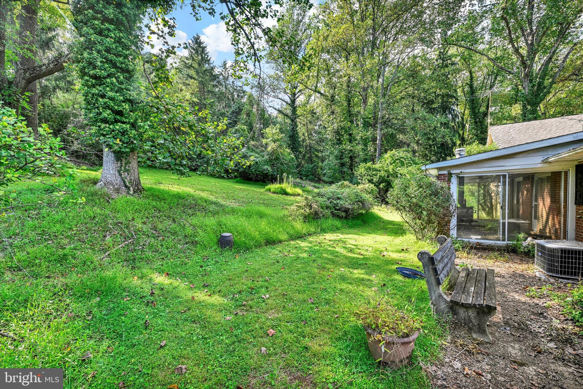 MANOR WOODS - Residential