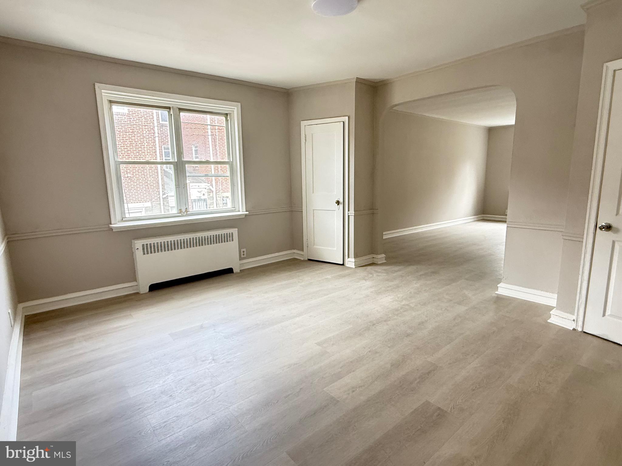 OXFORD CIRCLE - Residential