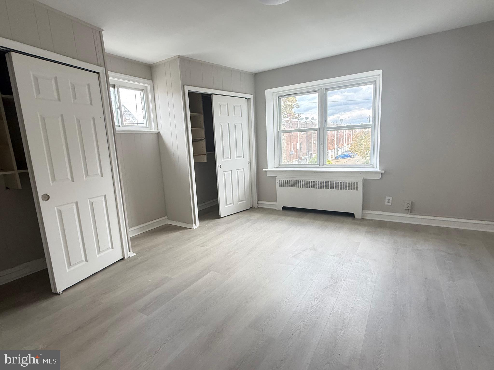 OXFORD CIRCLE - Residential