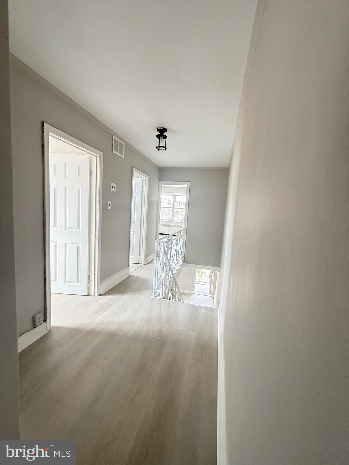 OXFORD CIRCLE - Residential