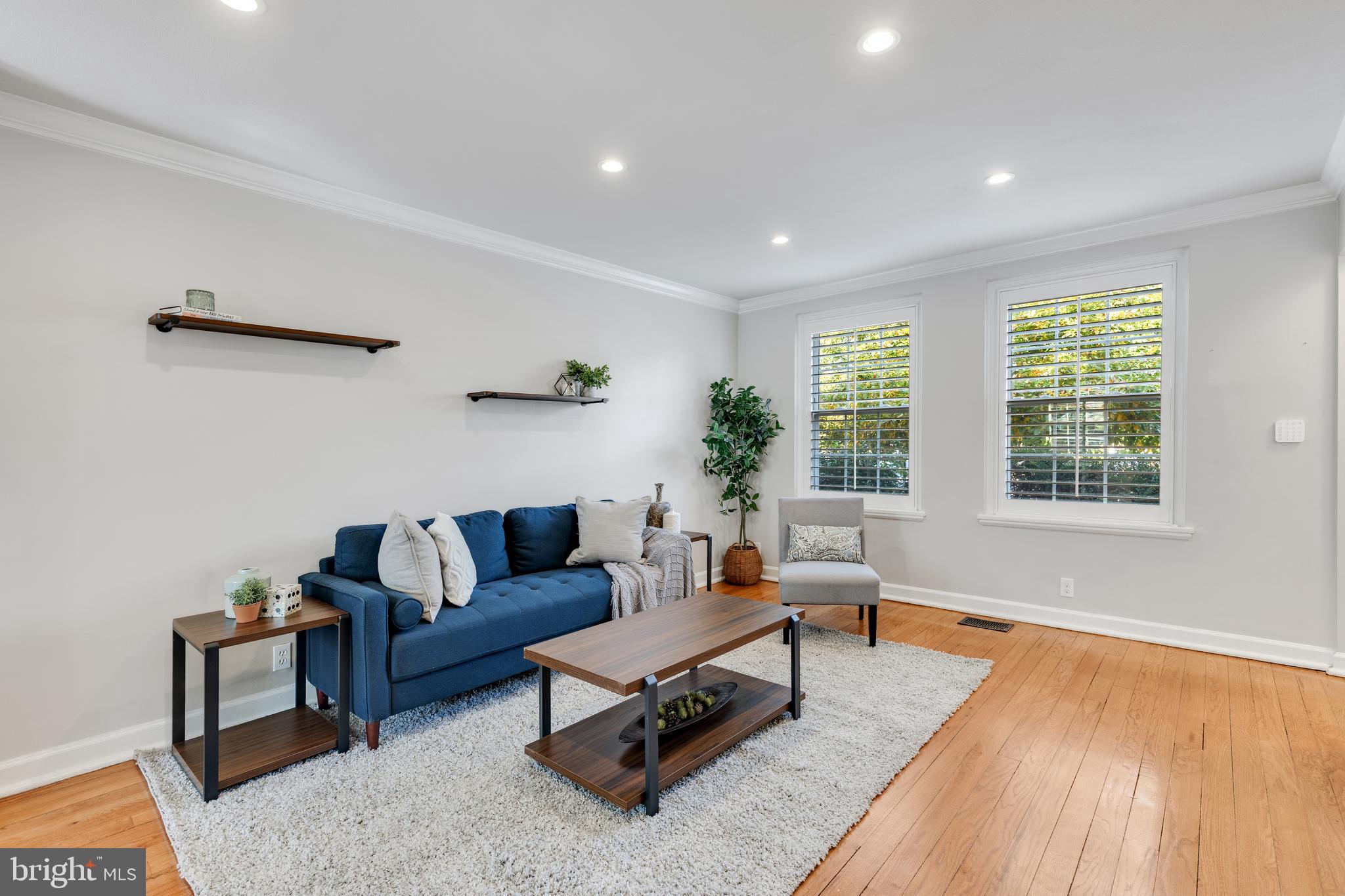 3535 S WAKEFIELD STREET