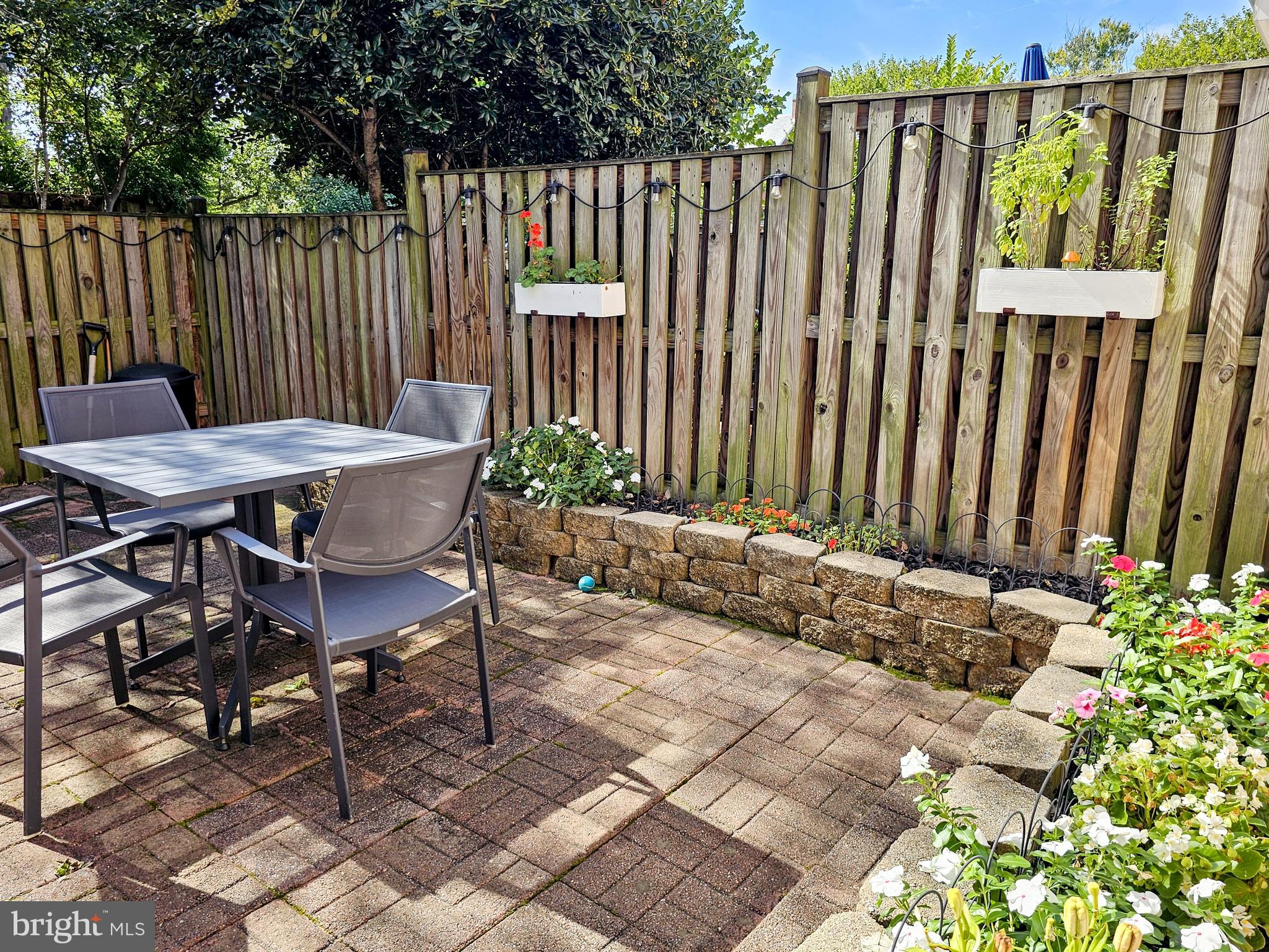 3535 S WAKEFIELD STREET