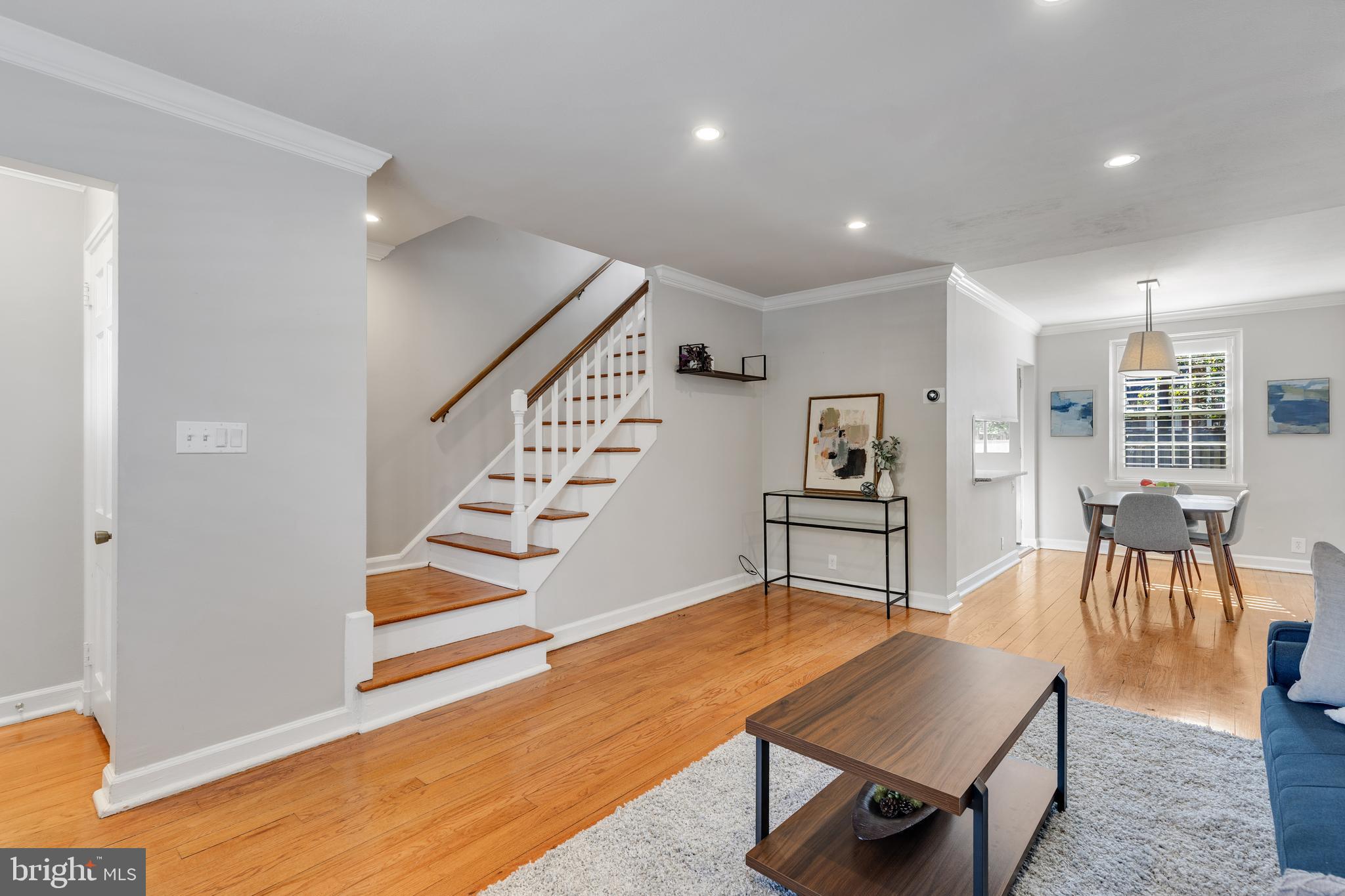 3535 S WAKEFIELD STREET