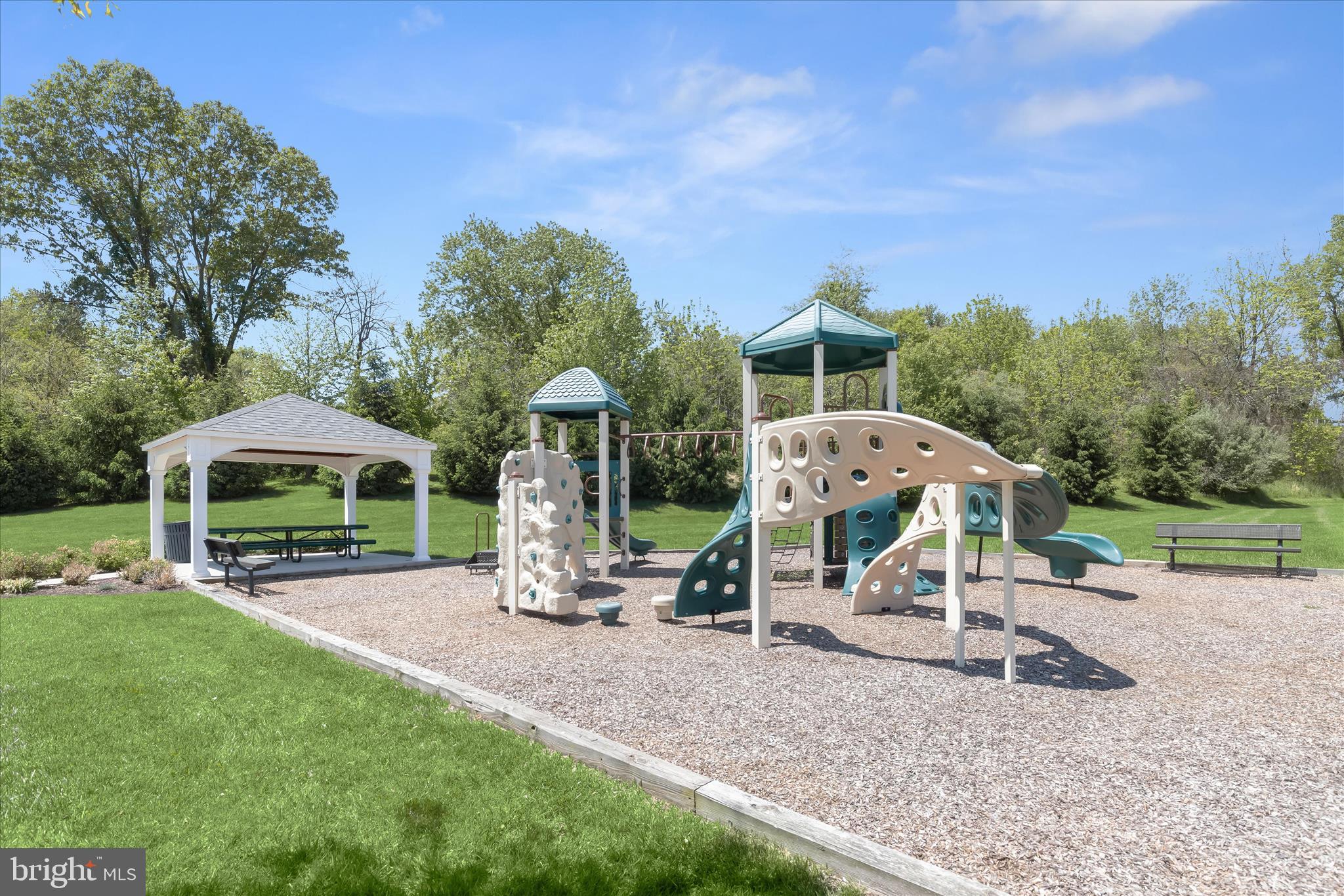 RAINCLIFFE - Residential