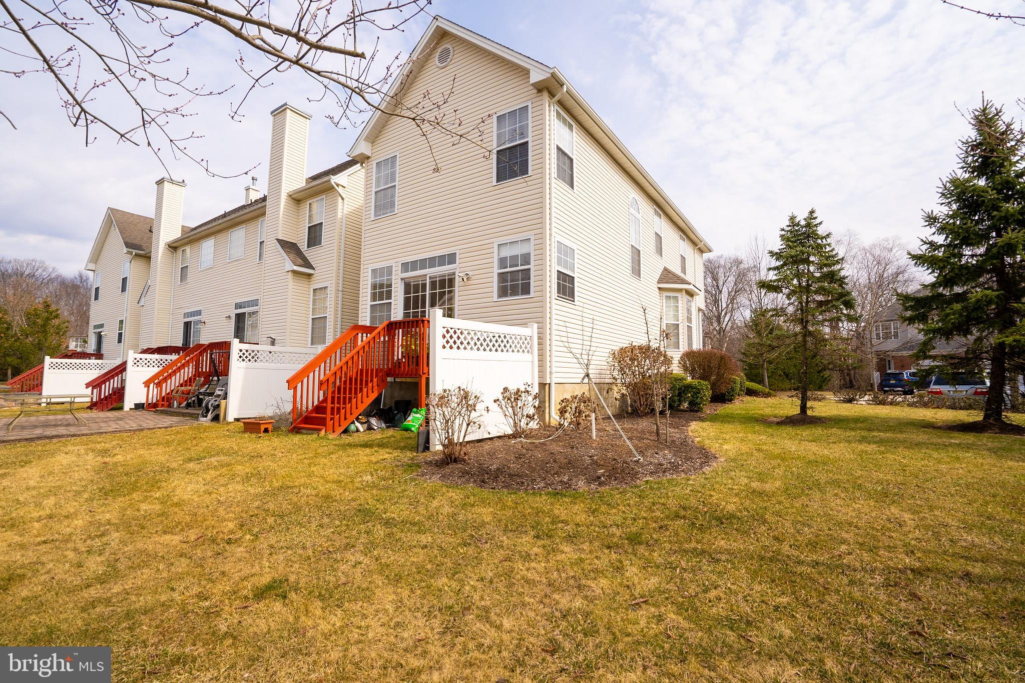 35 FROST LANE