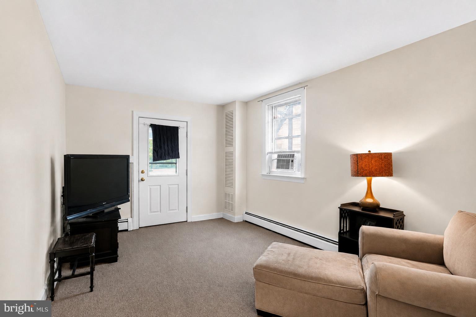 434 W WALNUT STREET