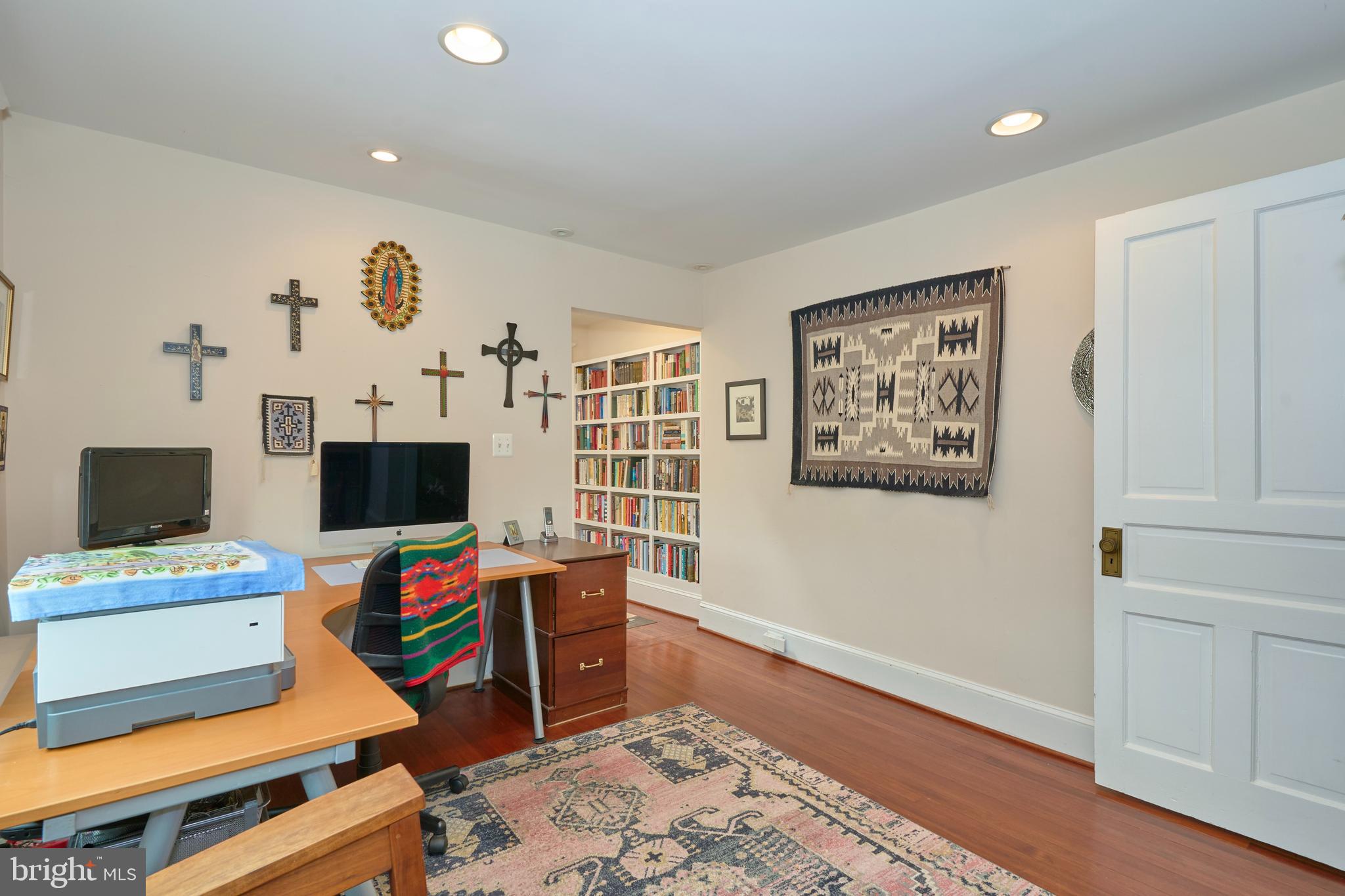 ASHTON HEIGHTS - Residential