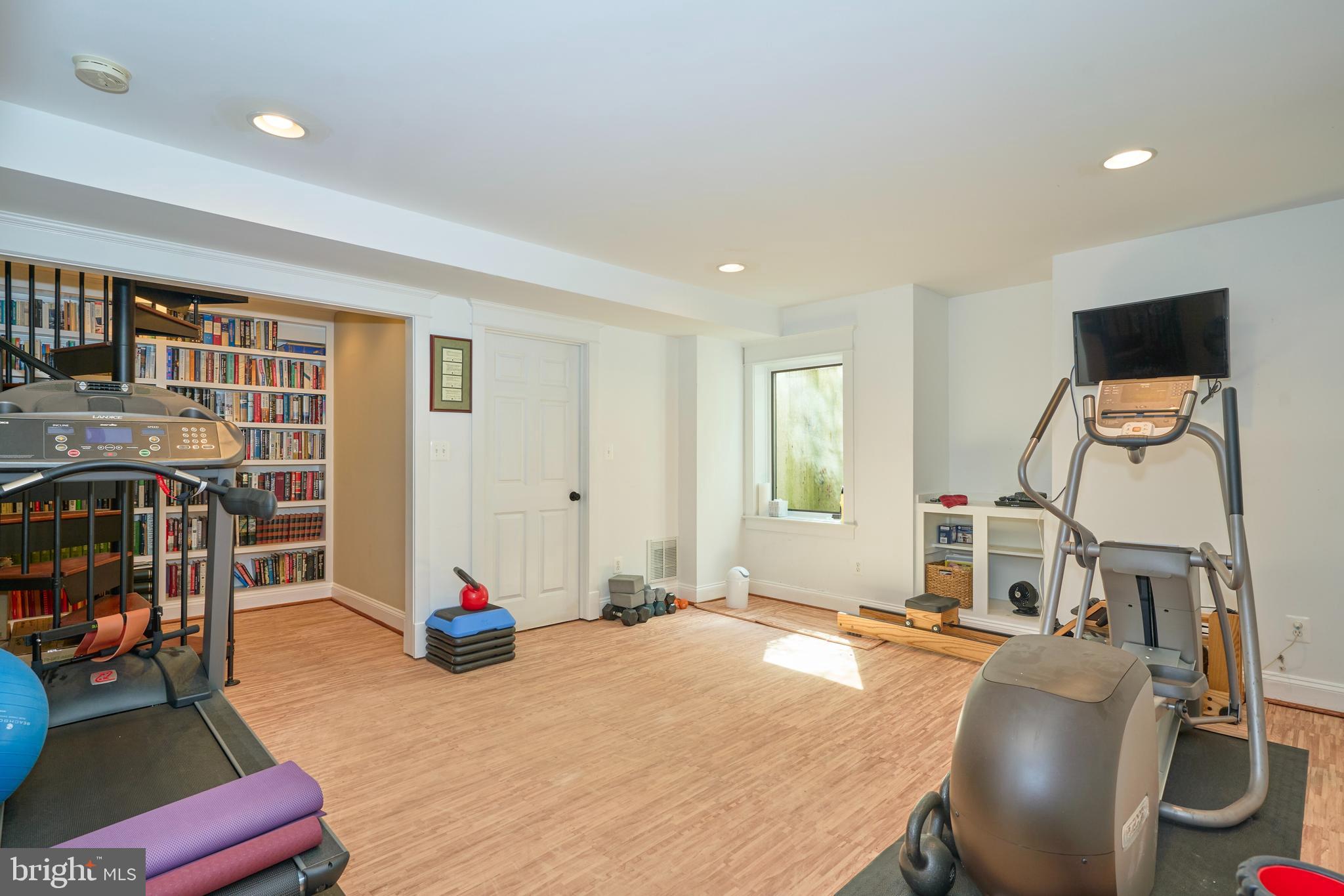 ASHTON HEIGHTS - Residential