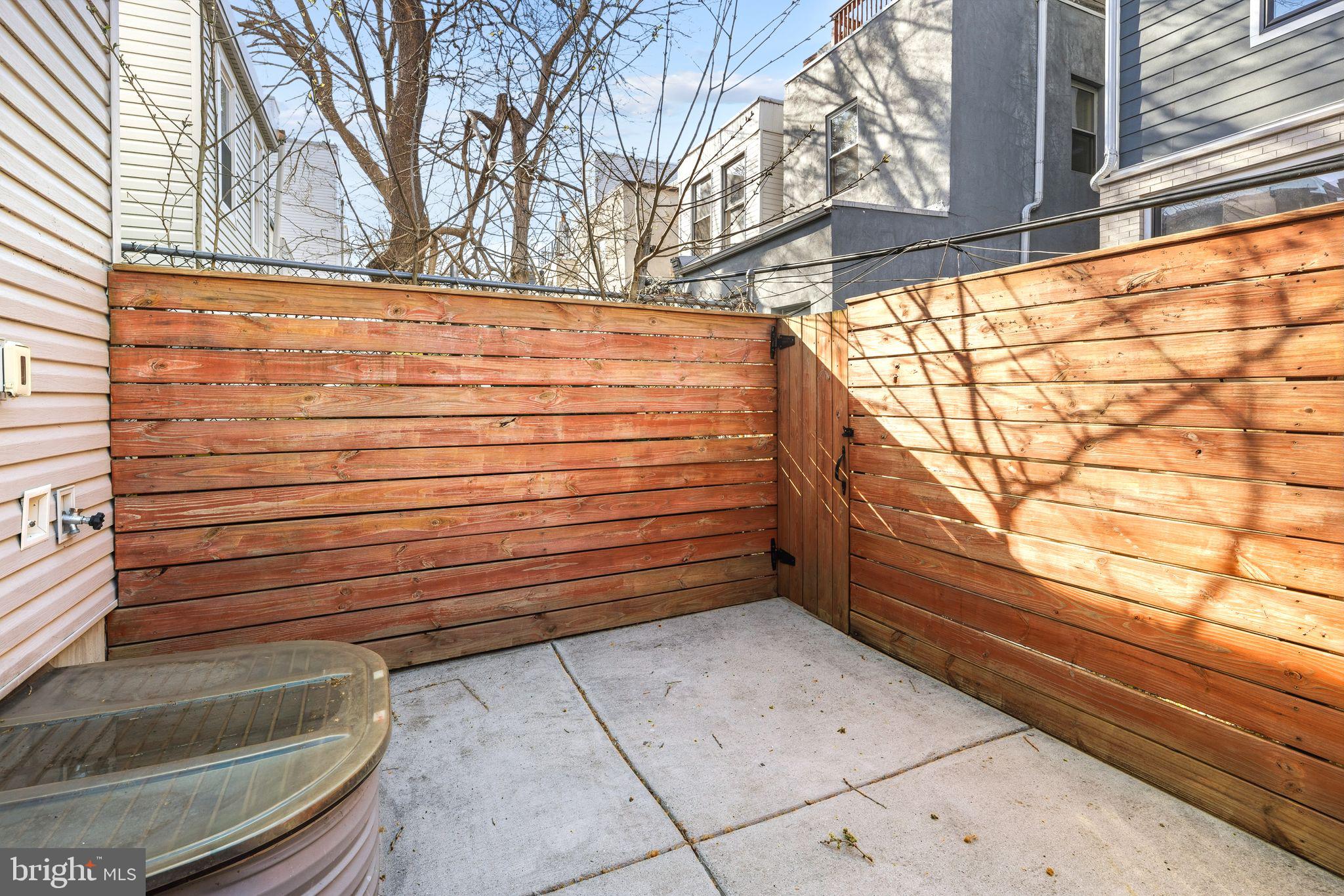 POINT BREEZE - Residential