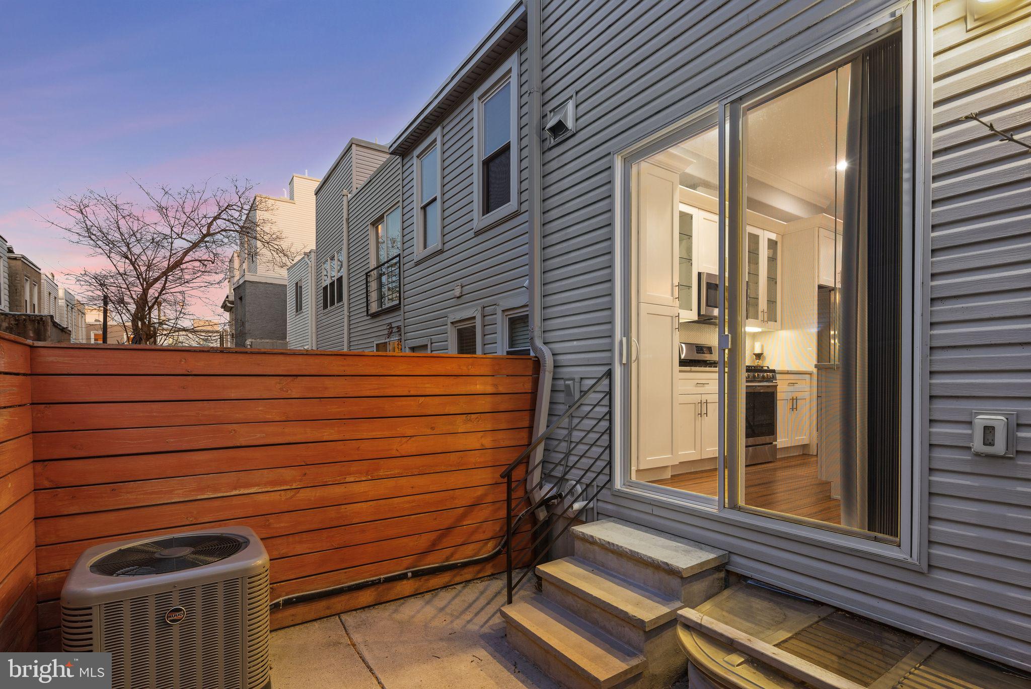 POINT BREEZE - Residential