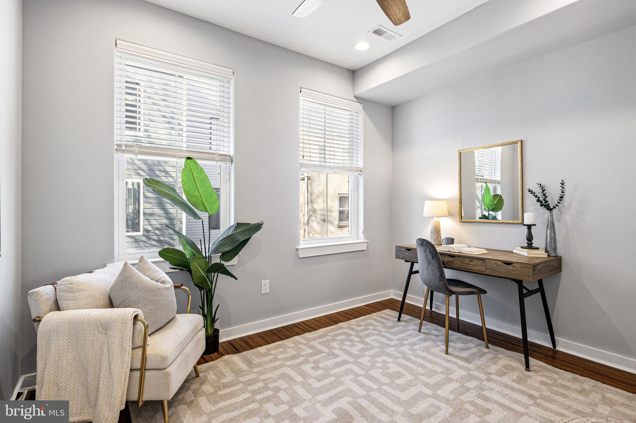 POINT BREEZE - Residential