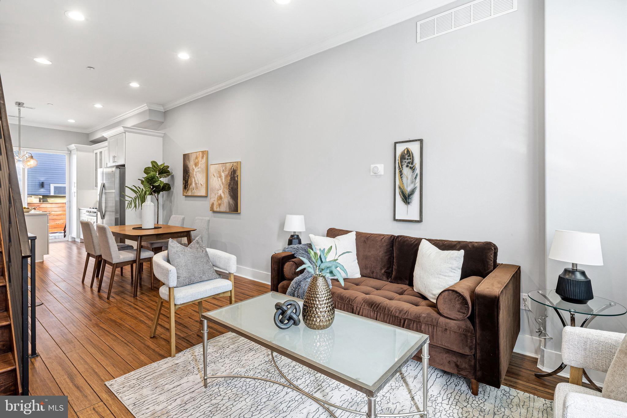 POINT BREEZE - Residential