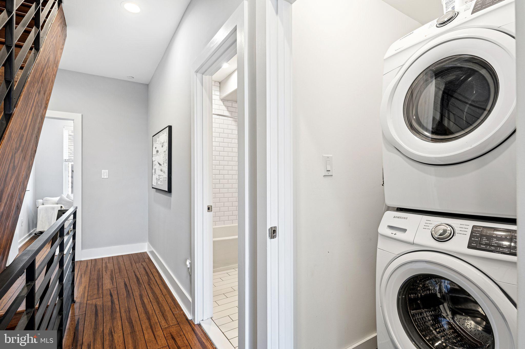 POINT BREEZE - Residential