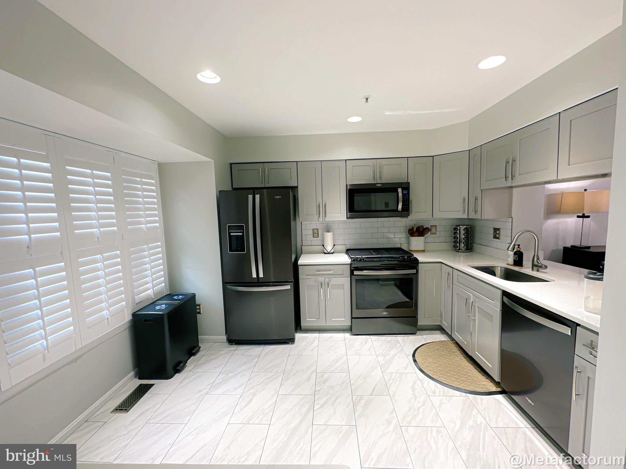 REGENCY MEADOWS - Residential