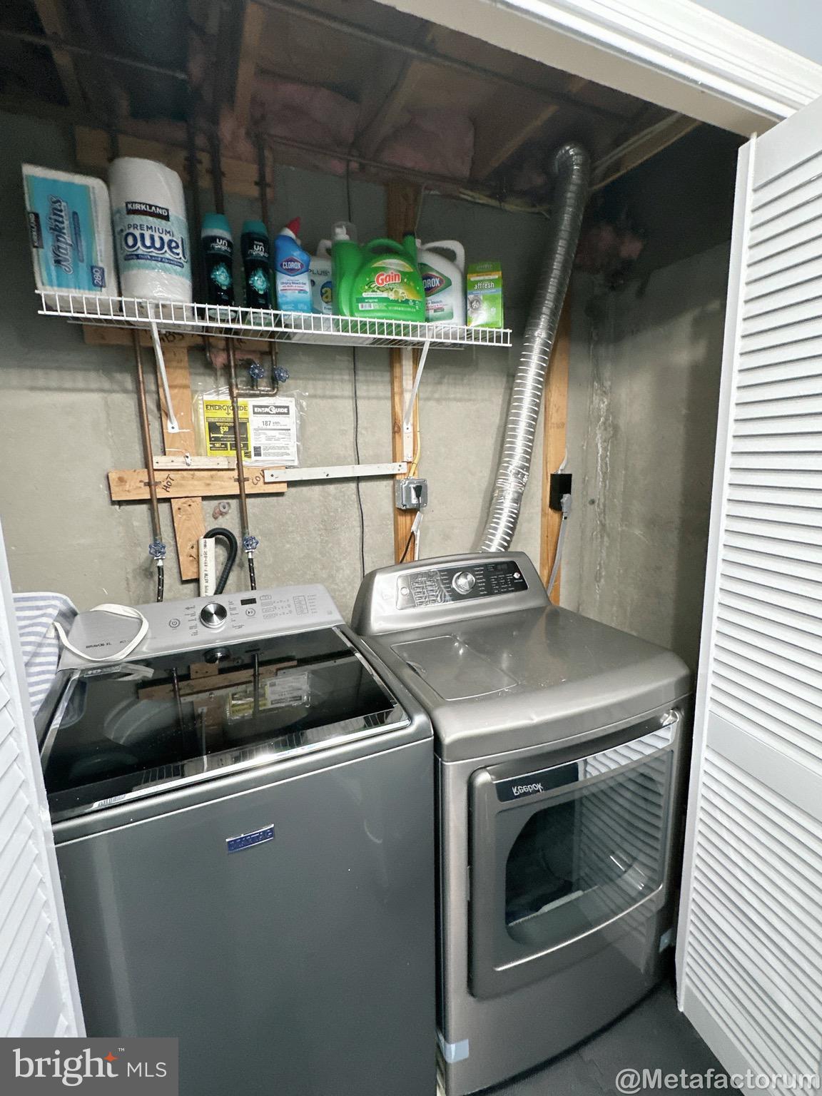 REGENCY MEADOWS - Residential