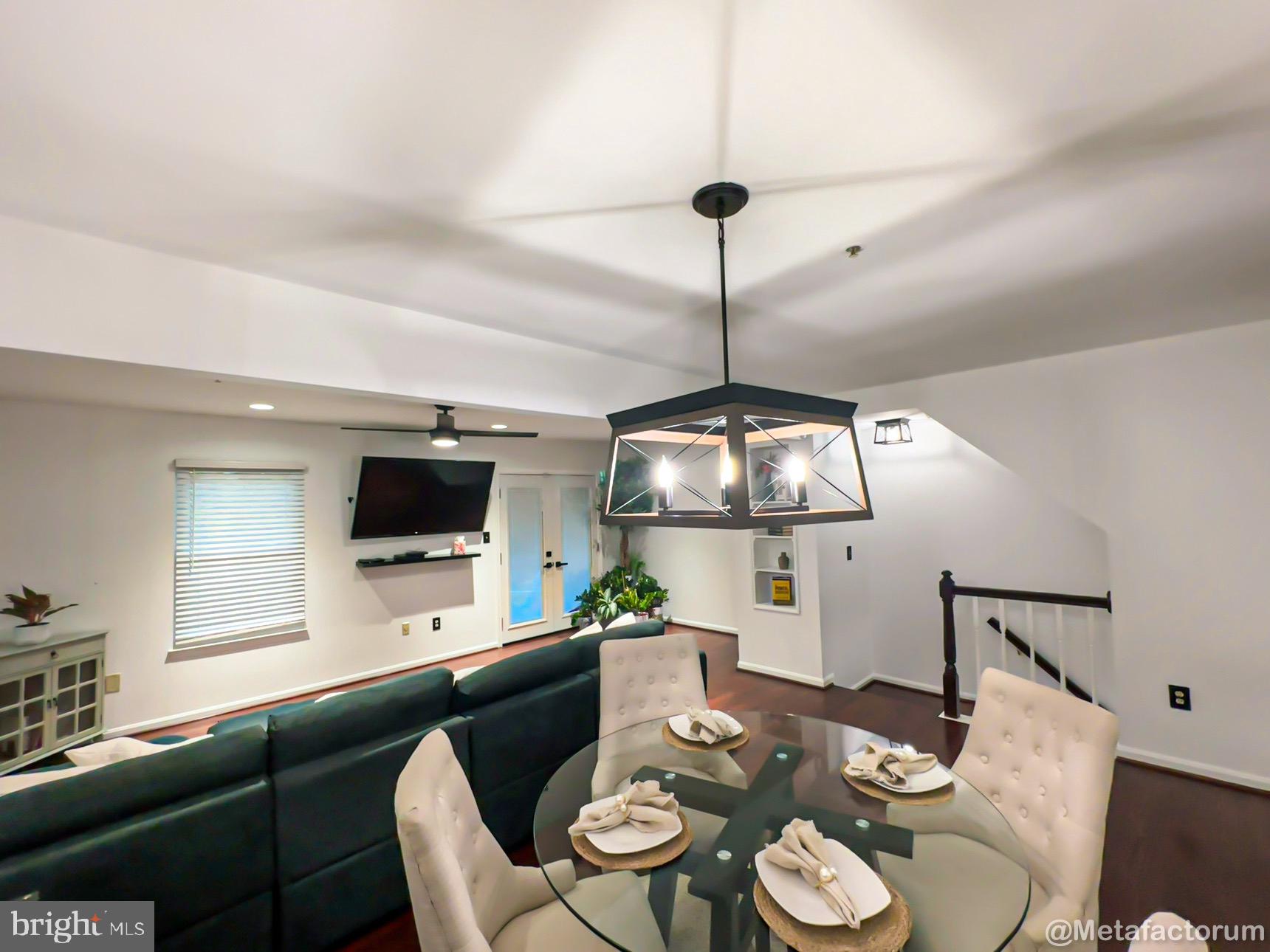 REGENCY MEADOWS - Residential