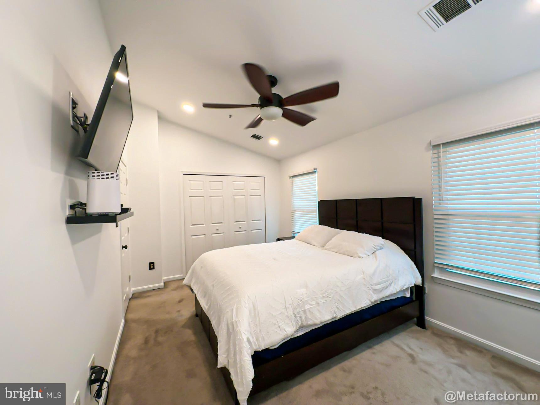 REGENCY MEADOWS - Residential