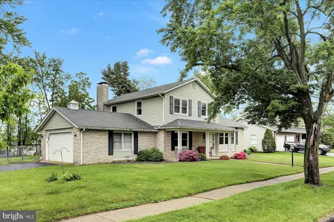 4297 Beaufort Hunt Drive, Harrisburg, PA MLS: PADA2045606
