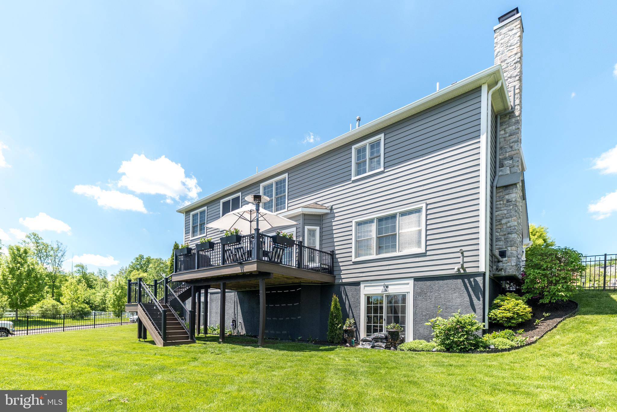 HILLTOWN RIDGE - Residential