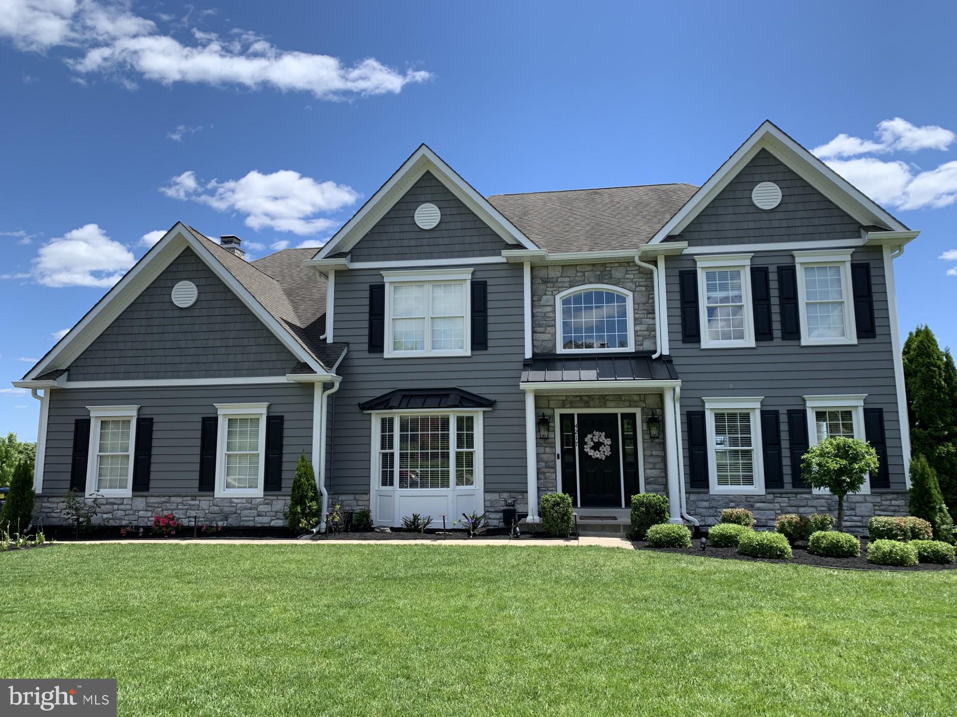 HILLTOWN RIDGE - Residential