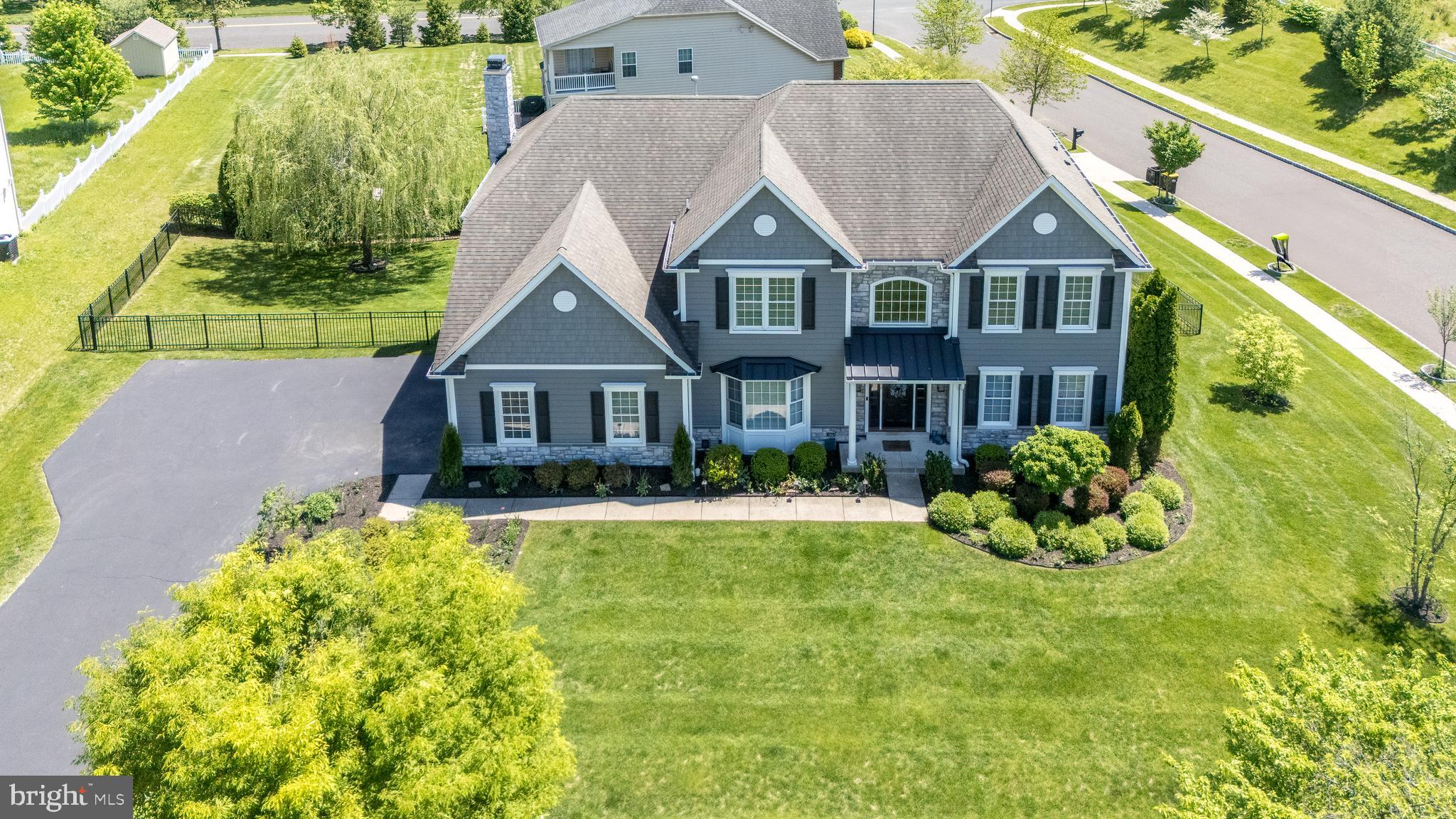 HILLTOWN RIDGE - Residential