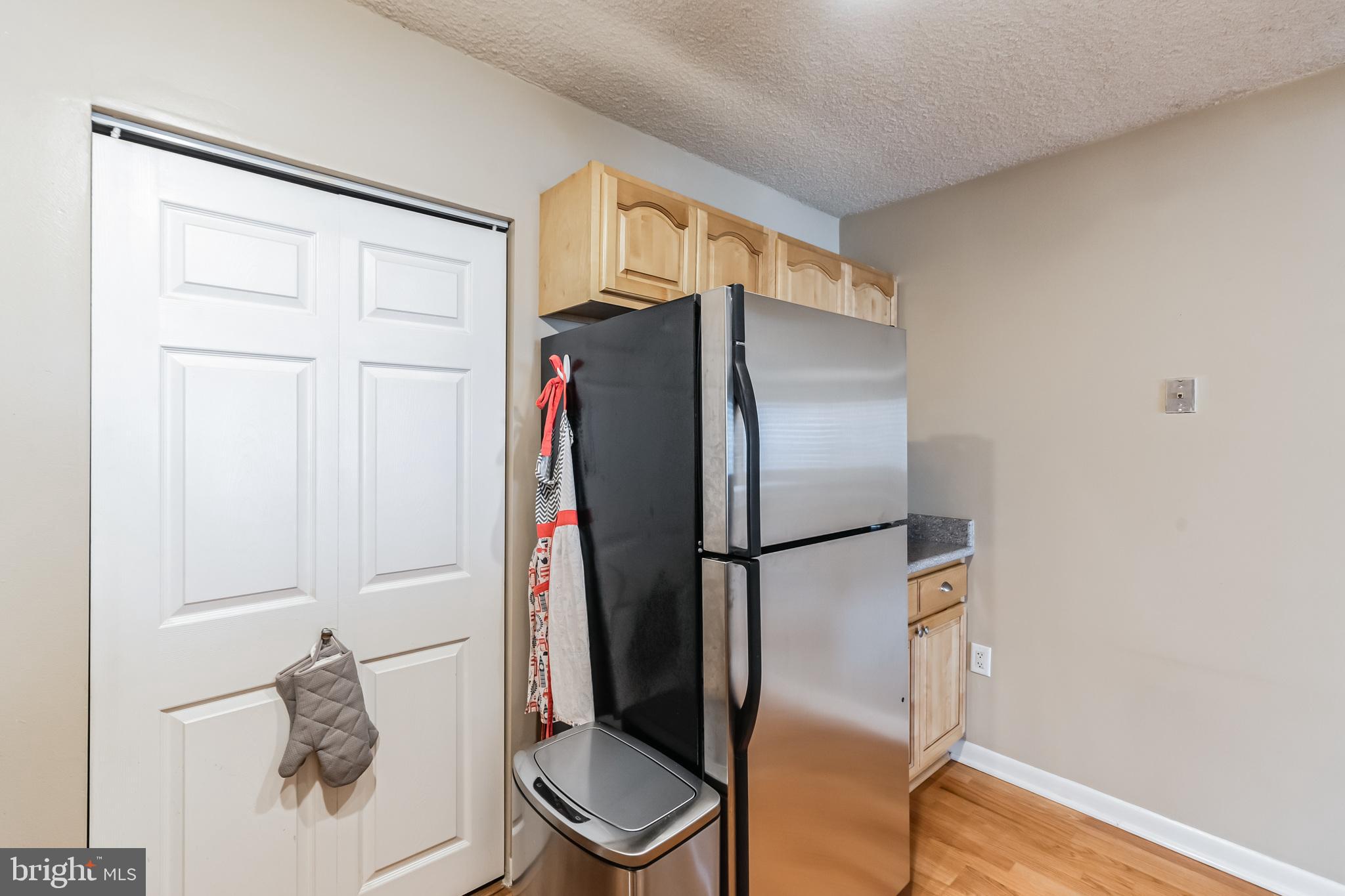 LOGAN SQUARE - Residential