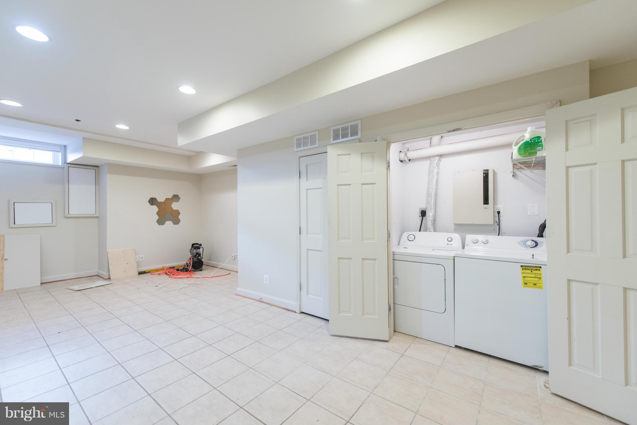 CANTON - Residential Lease