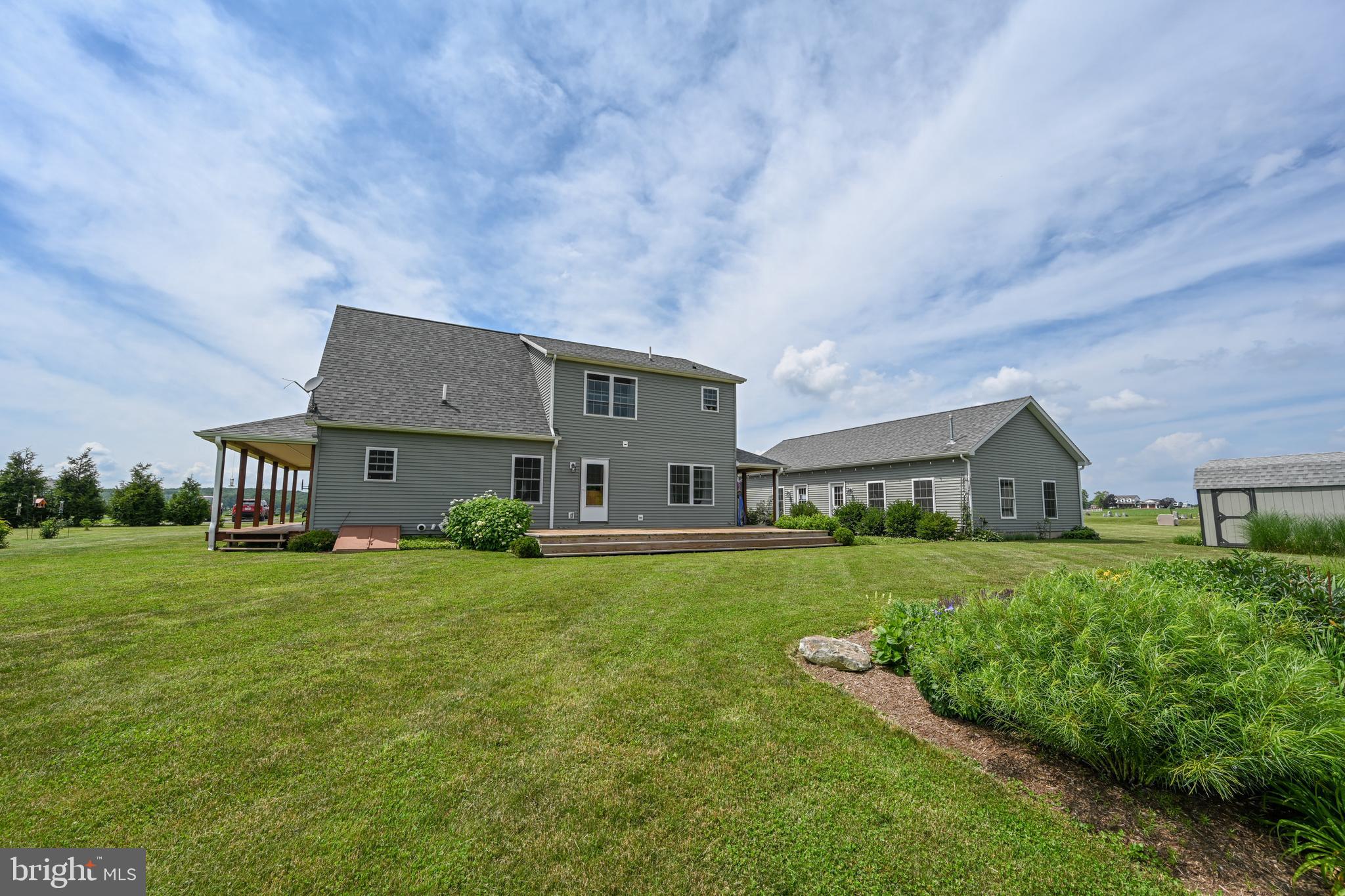 CHERRY CREEK FARM - Residential