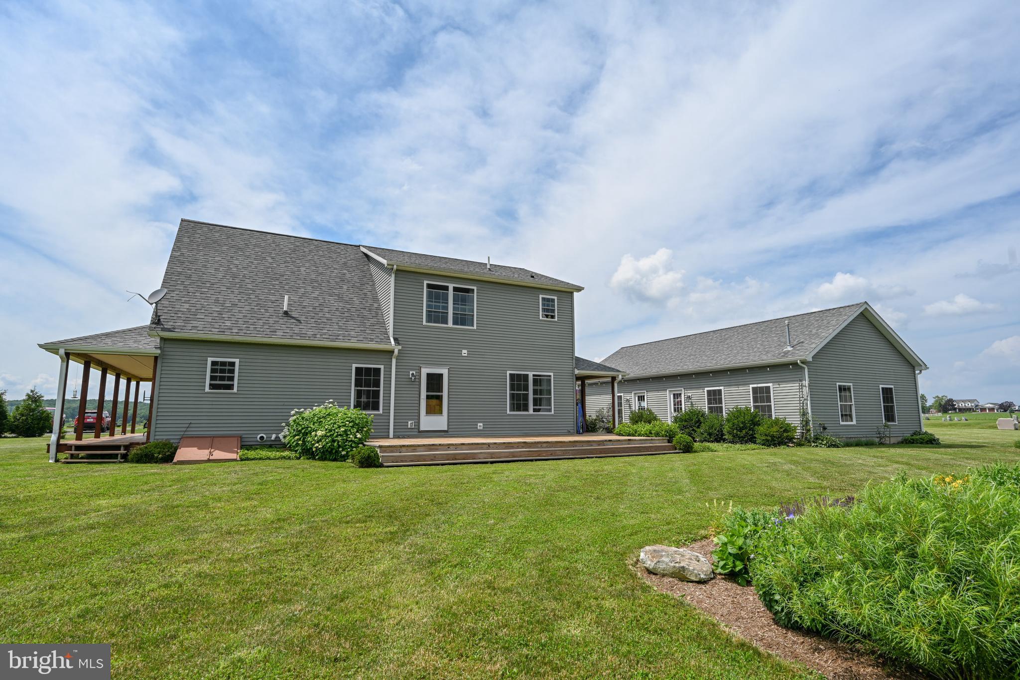 CHERRY CREEK FARM - Residential