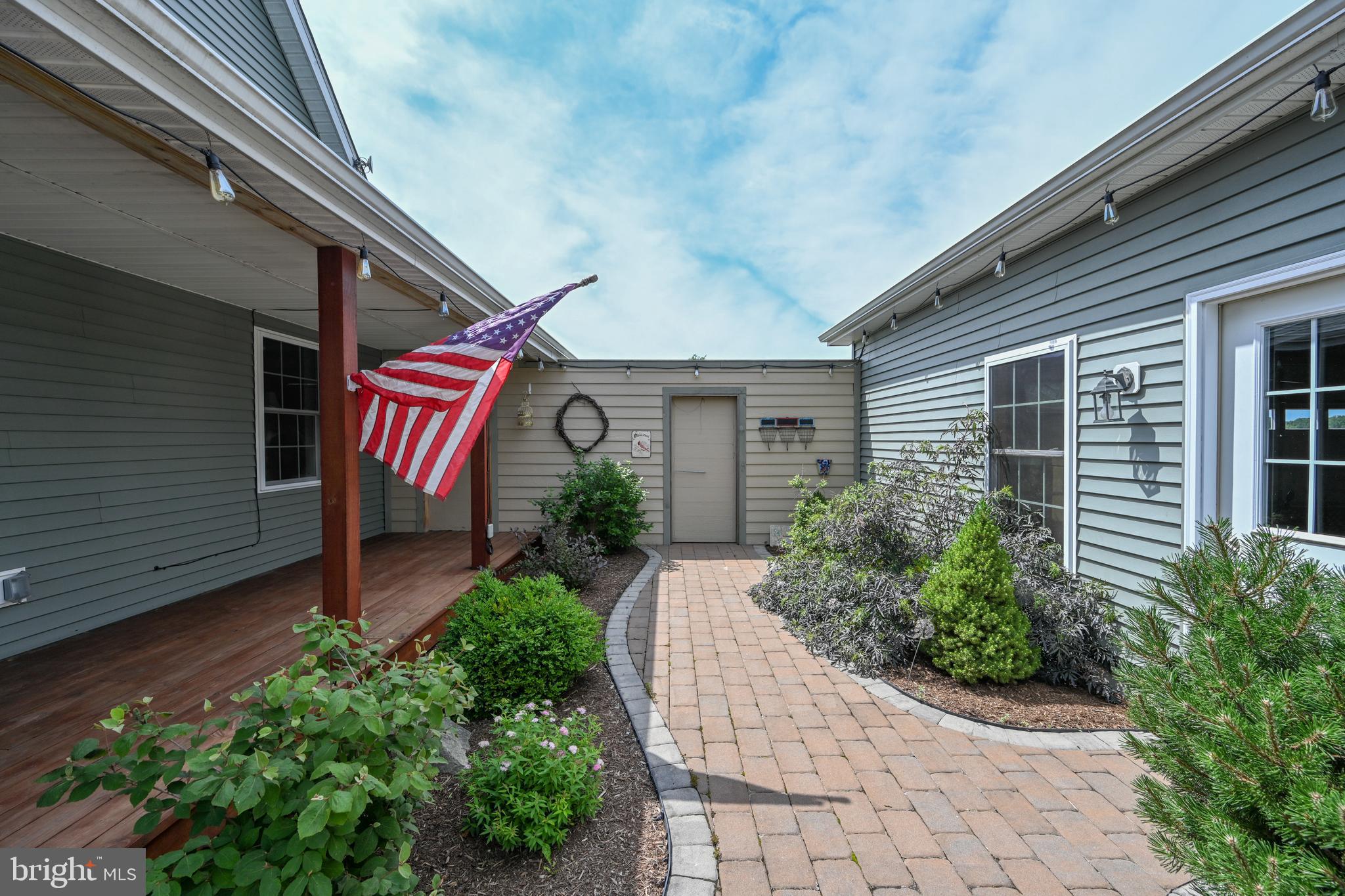 CHERRY CREEK FARM - Residential