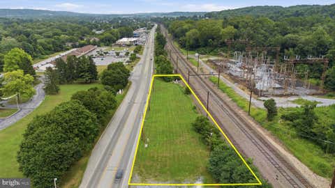 Photo of 4220 Lincoln Highway, DOWNINGTOWN, PA 19335 (MLS # PACT2133034)