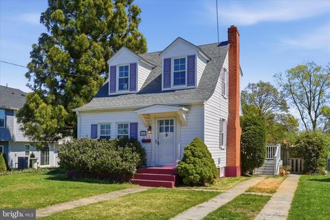 Photo of 510 N Pleasant Valley Road, WINCHESTER, VA 22601 (MLS # VAWI2010298)