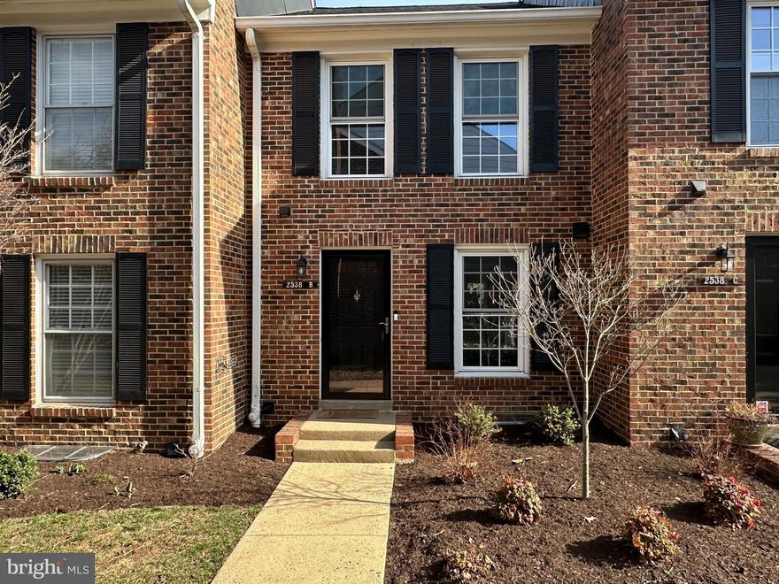 The best of Arlington awaits in this updated, move-in ready 2 bed + den townhome. Park your car and live the dream of walking to shops, restaurants and biking the W&OD trail. As you enter, you’ll love the open concept and bright light streaming in from the windows and doors. The main level includes a living room with recessed lights and wood burning fireplace, dining room, half bath and gourmet kitchen. The kitchen is a dream come true for cooking and entertaining guests with shaker cabinets, granite counters, tile backsplash, stainless steel appliances and pantry. The outdoor patio is perfect for relaxing with your favorite beverage, growing vegetables or dining alfresco. Upstairs includes new carpet, the primary bedroom with dressing area, second bedroom, linen closet and an updated full bath. The lower level has an office, full bath and flex space: perfect for a rec room, playroom or guest room. The neighborhood amenities include landscaping, pool, tennis/pickleball courts and gazebo (with grill and fire pit). Parking includes 2 passes and 1 guest pass. In addition to all the bells and whistles of this home, the community is pet friendly!