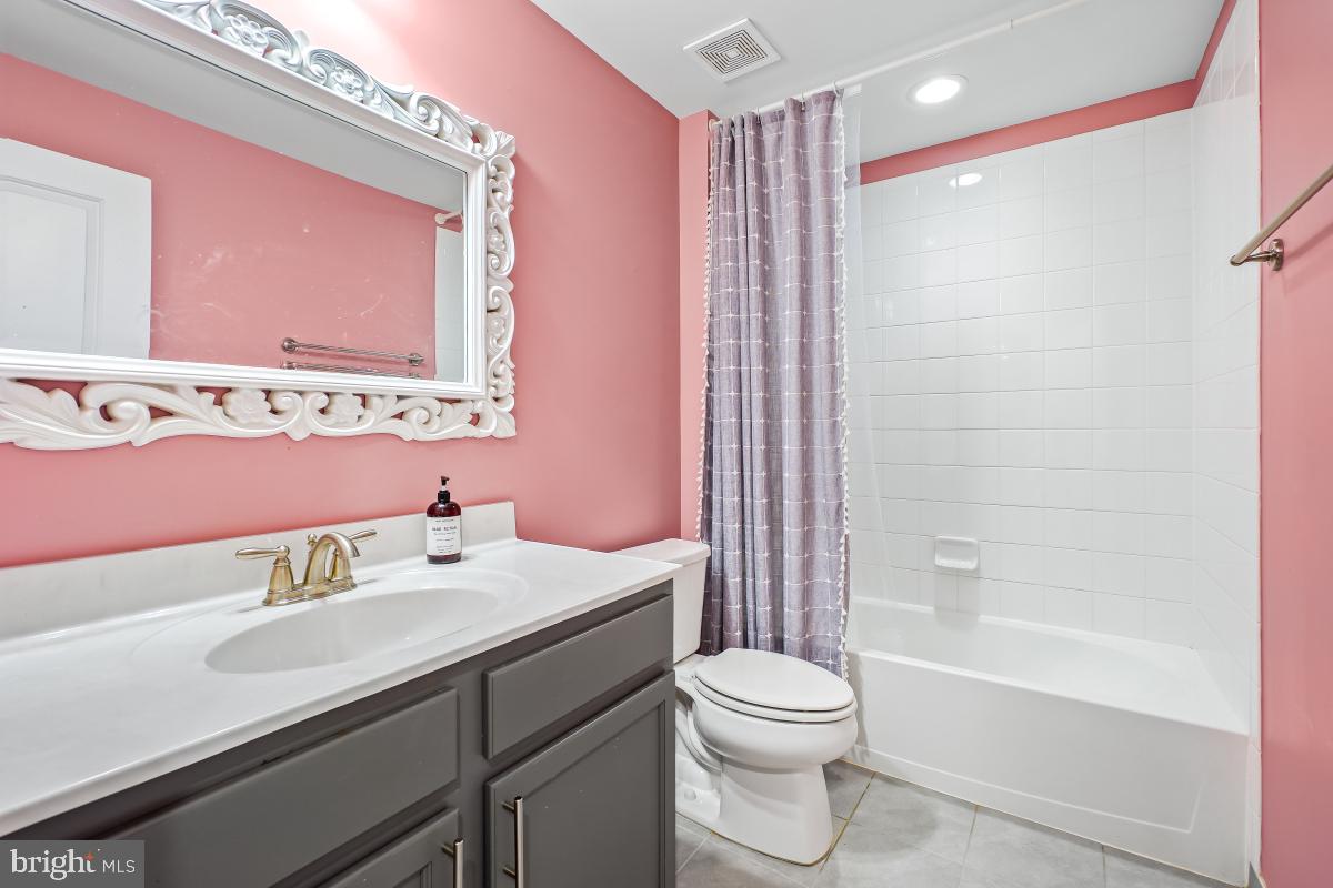 COPPER MILL ESTATES - Residential