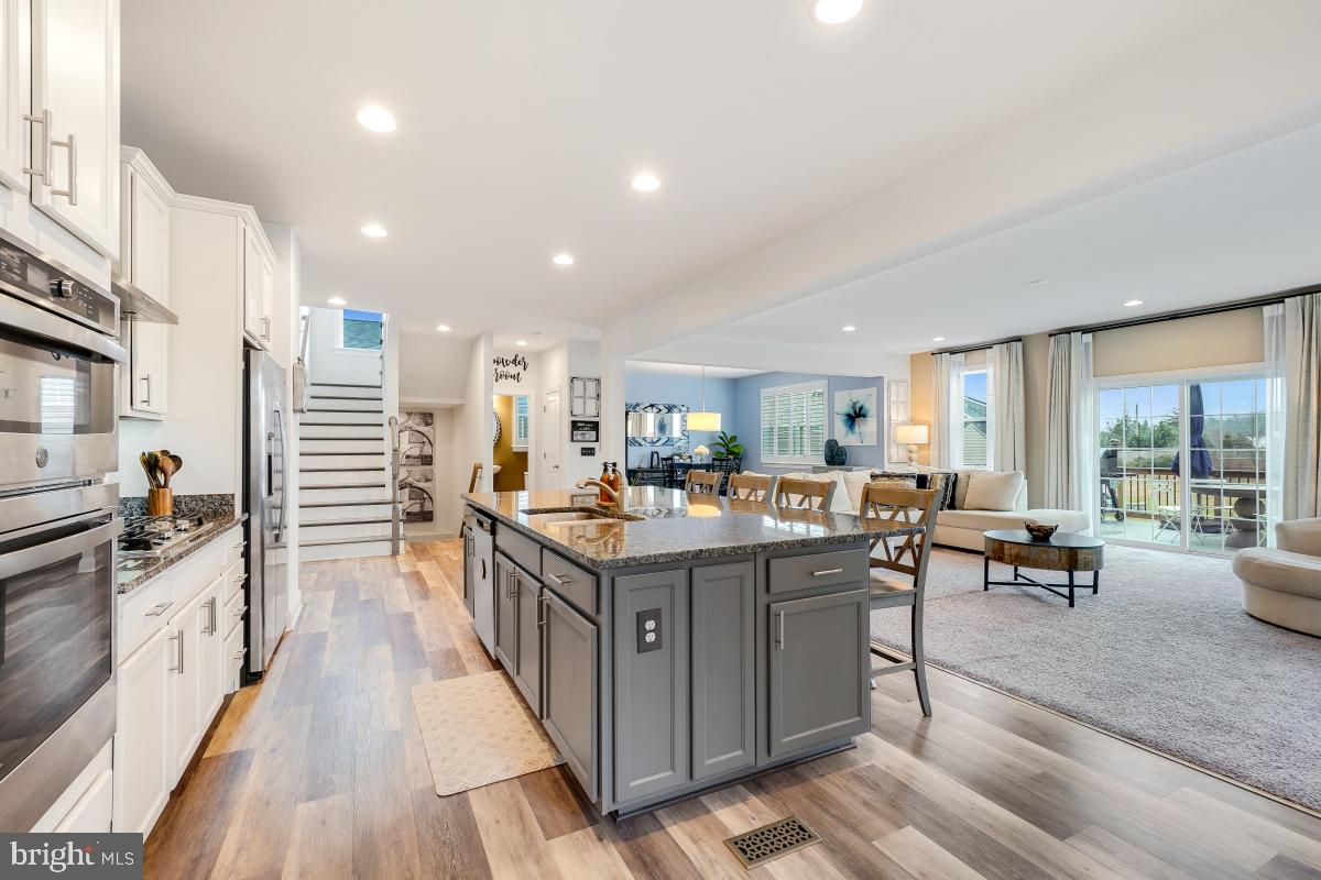 COPPER MILL ESTATES - Residential