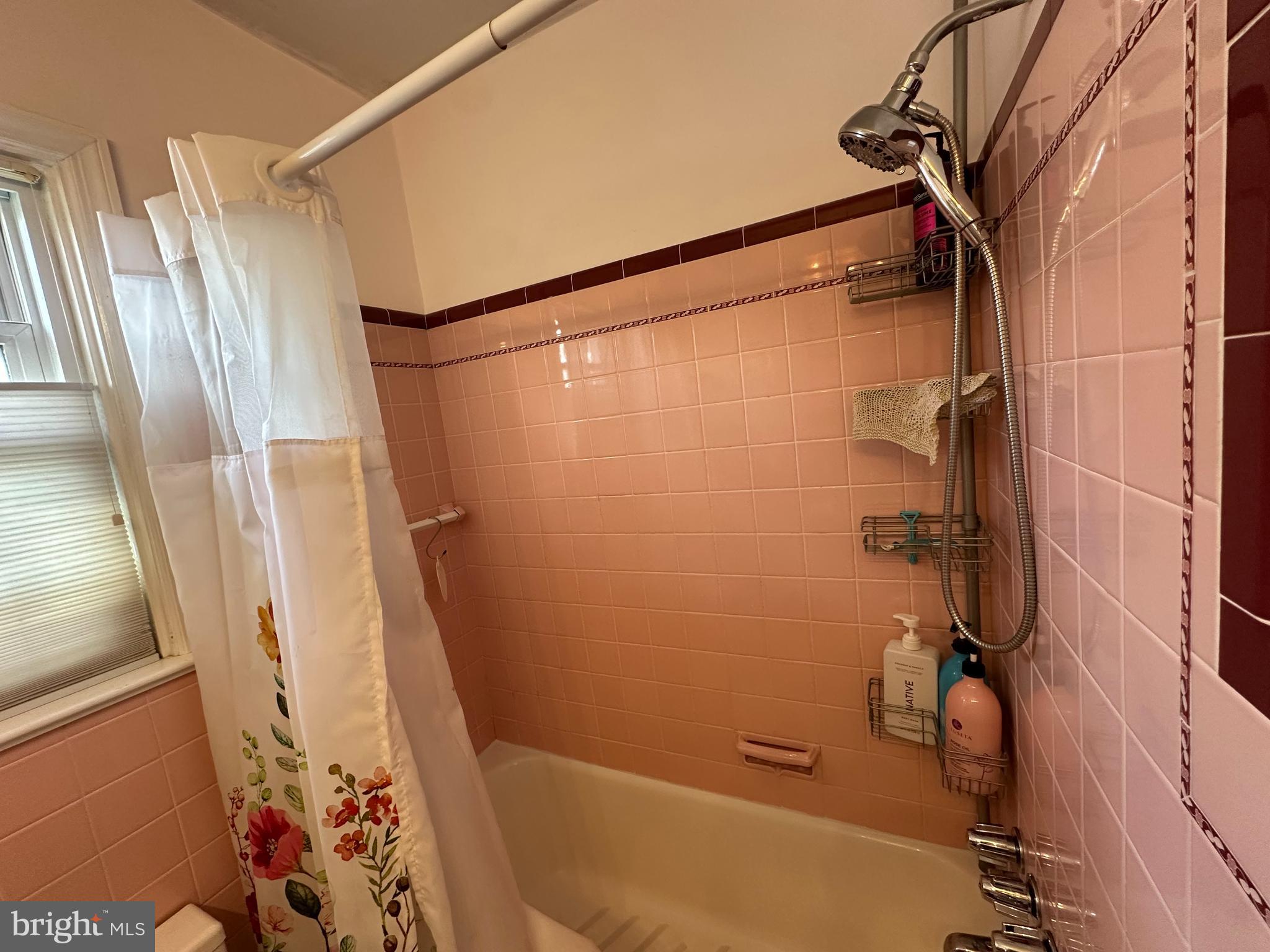 NORRISTOWN - Residential