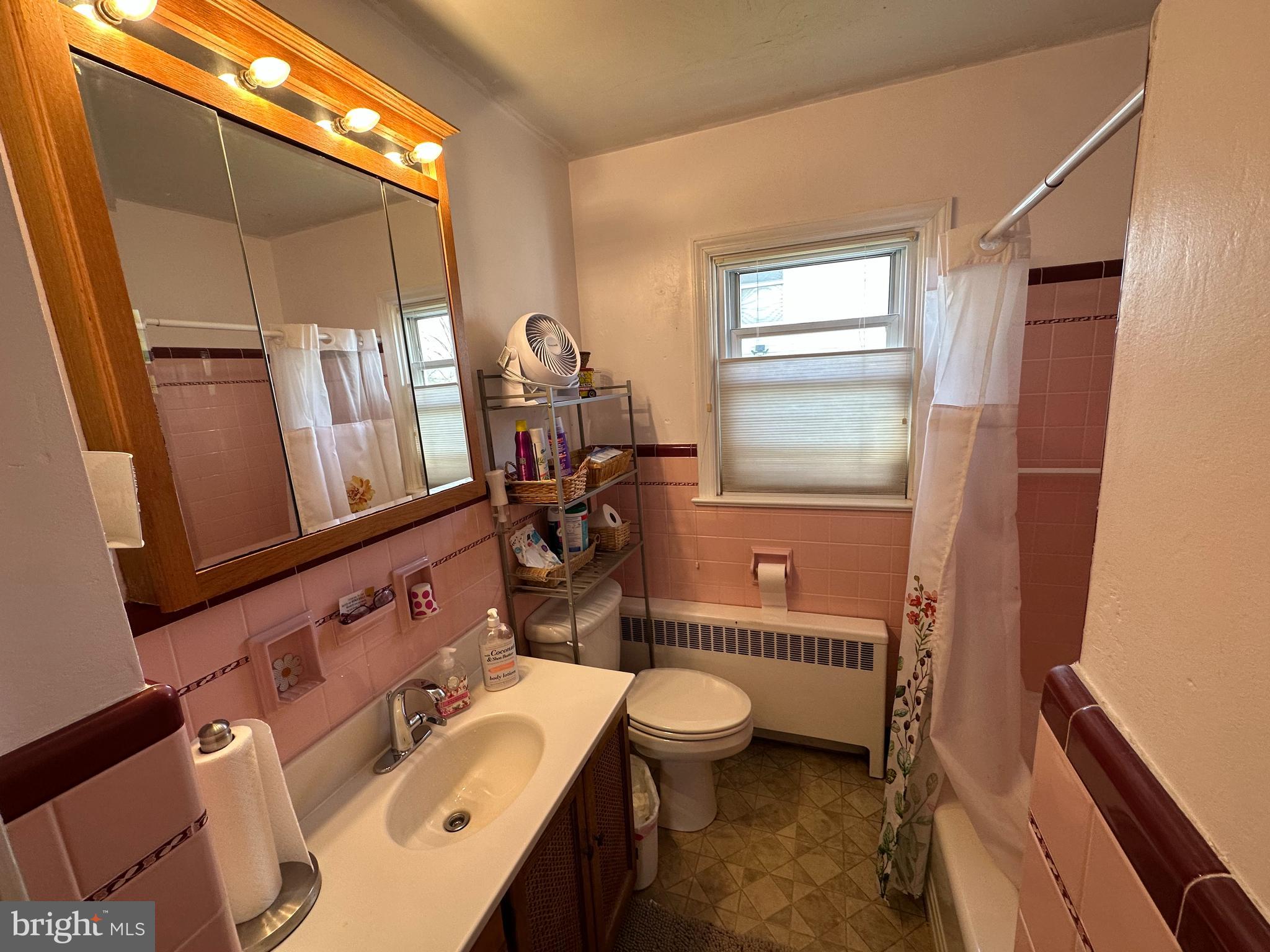 NORRISTOWN - Residential